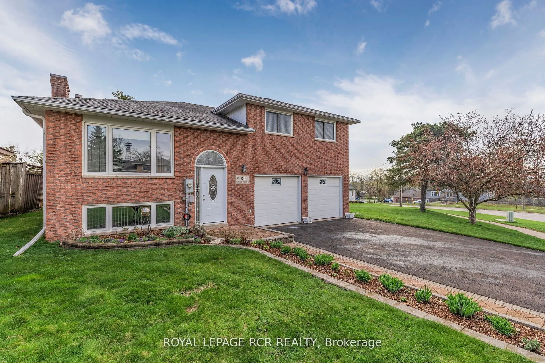 80 Woodside Drive