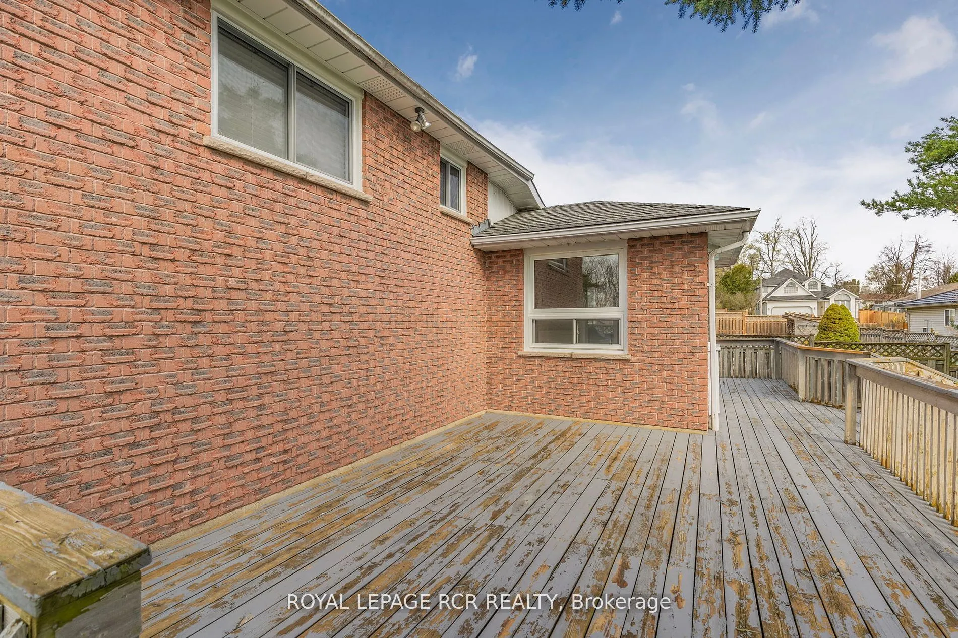 80 Woodside Drive