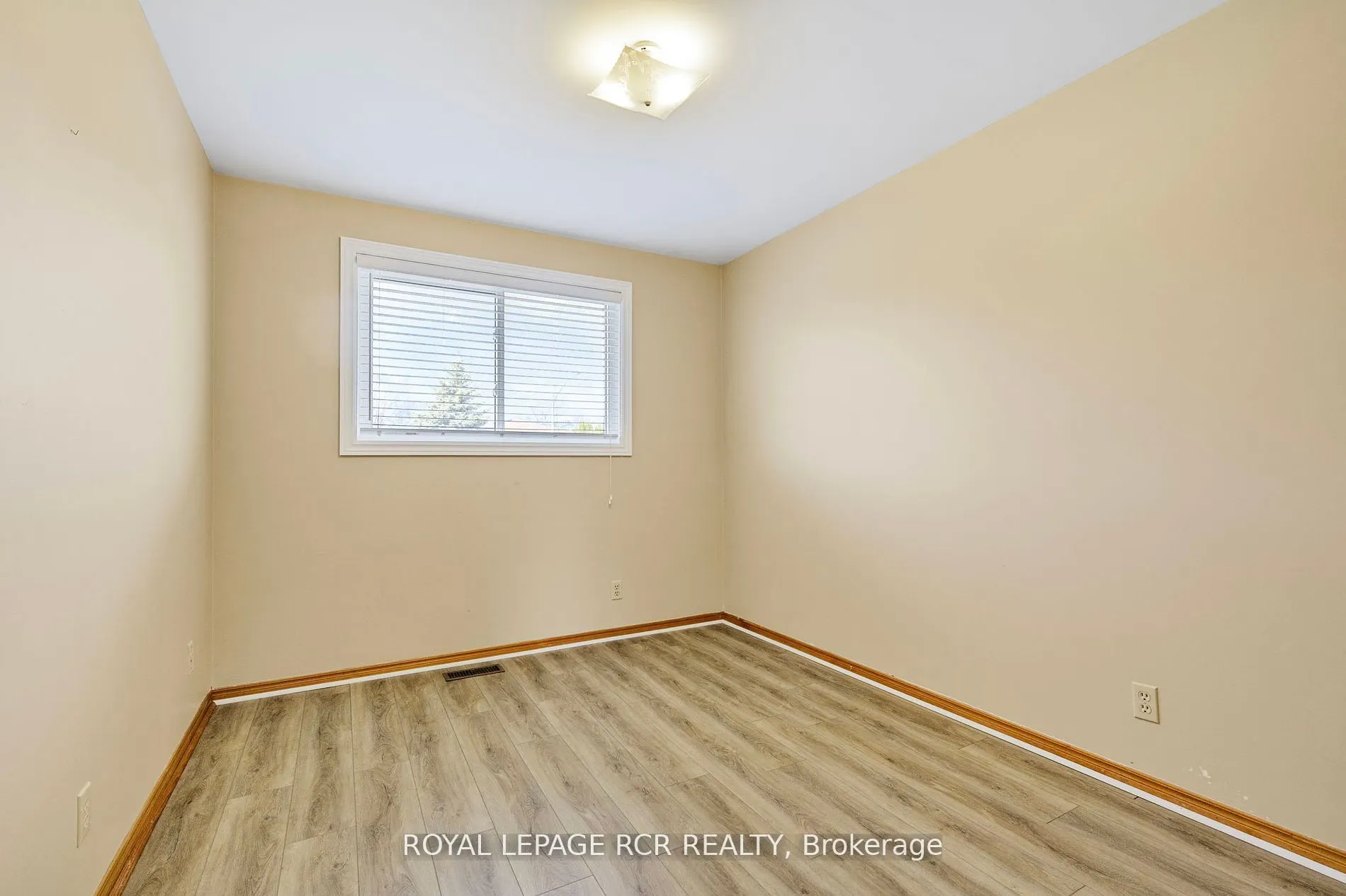 80 Woodside Drive