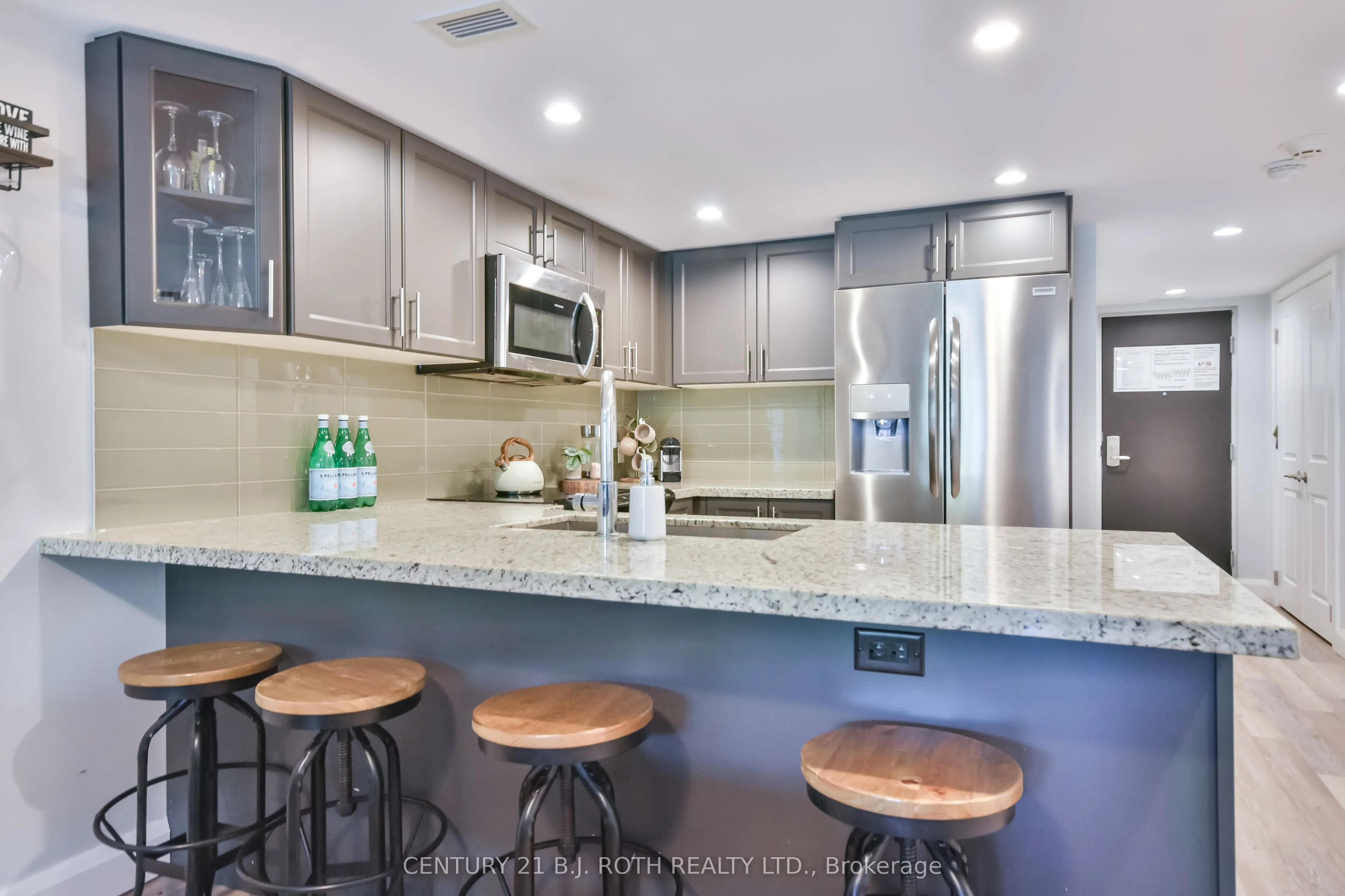 80 Horseshoe Boulevard, #406