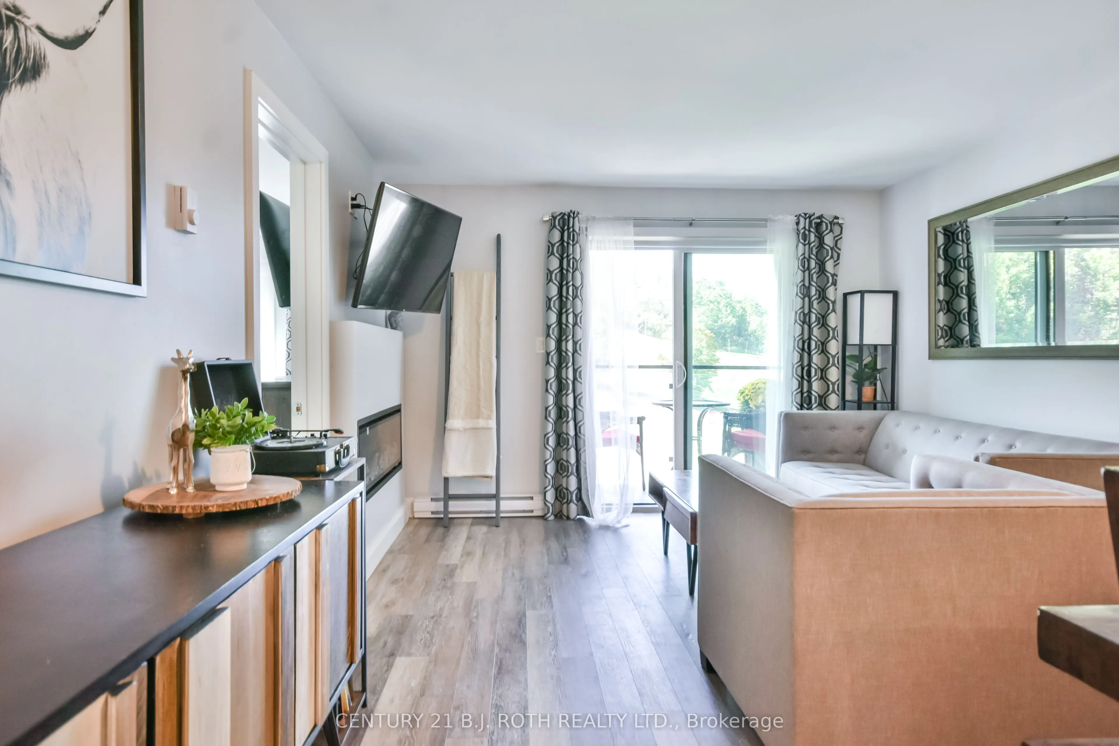 80 Horseshoe Boulevard, #406