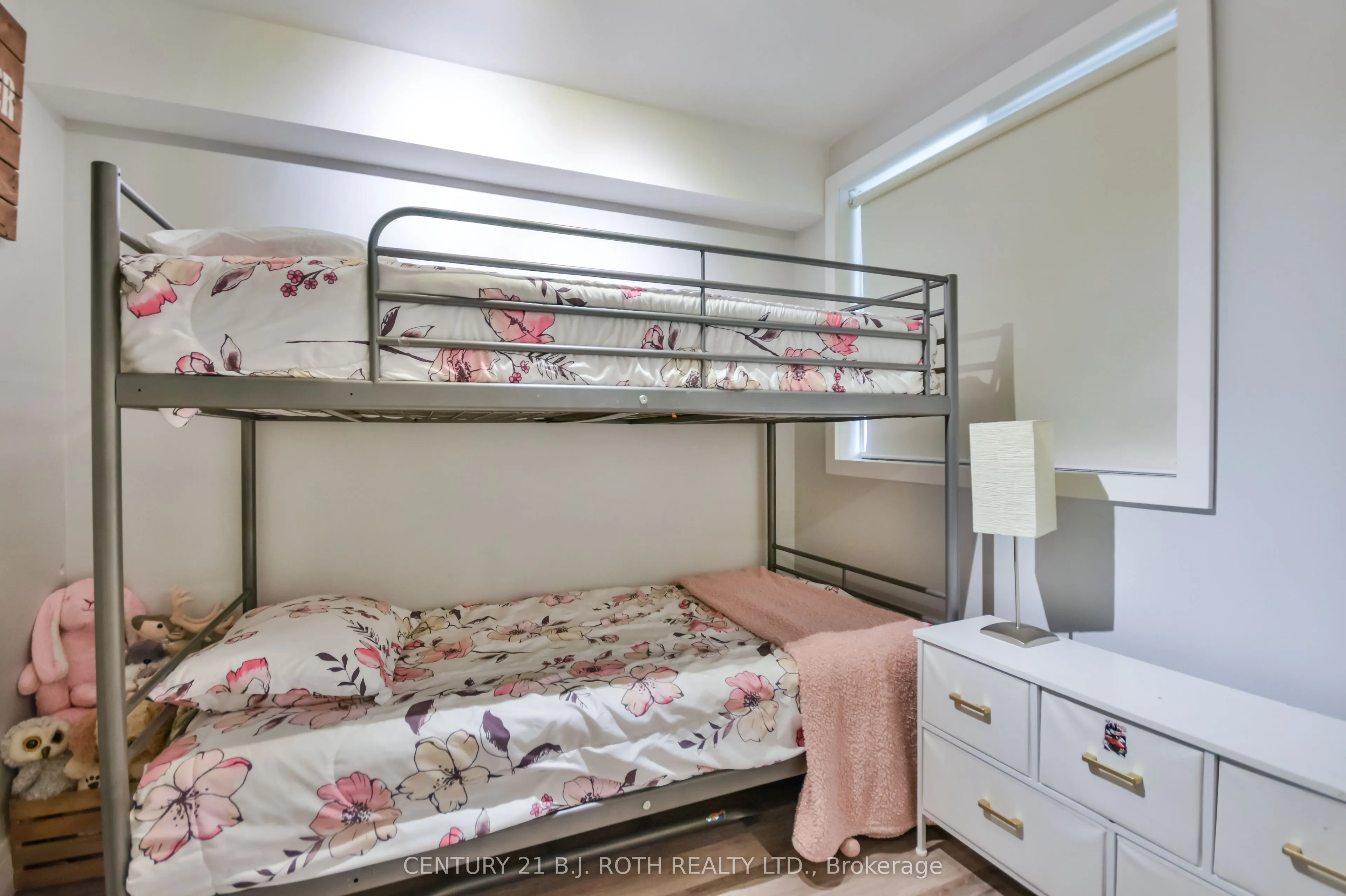 80 Horseshoe Boulevard, #406