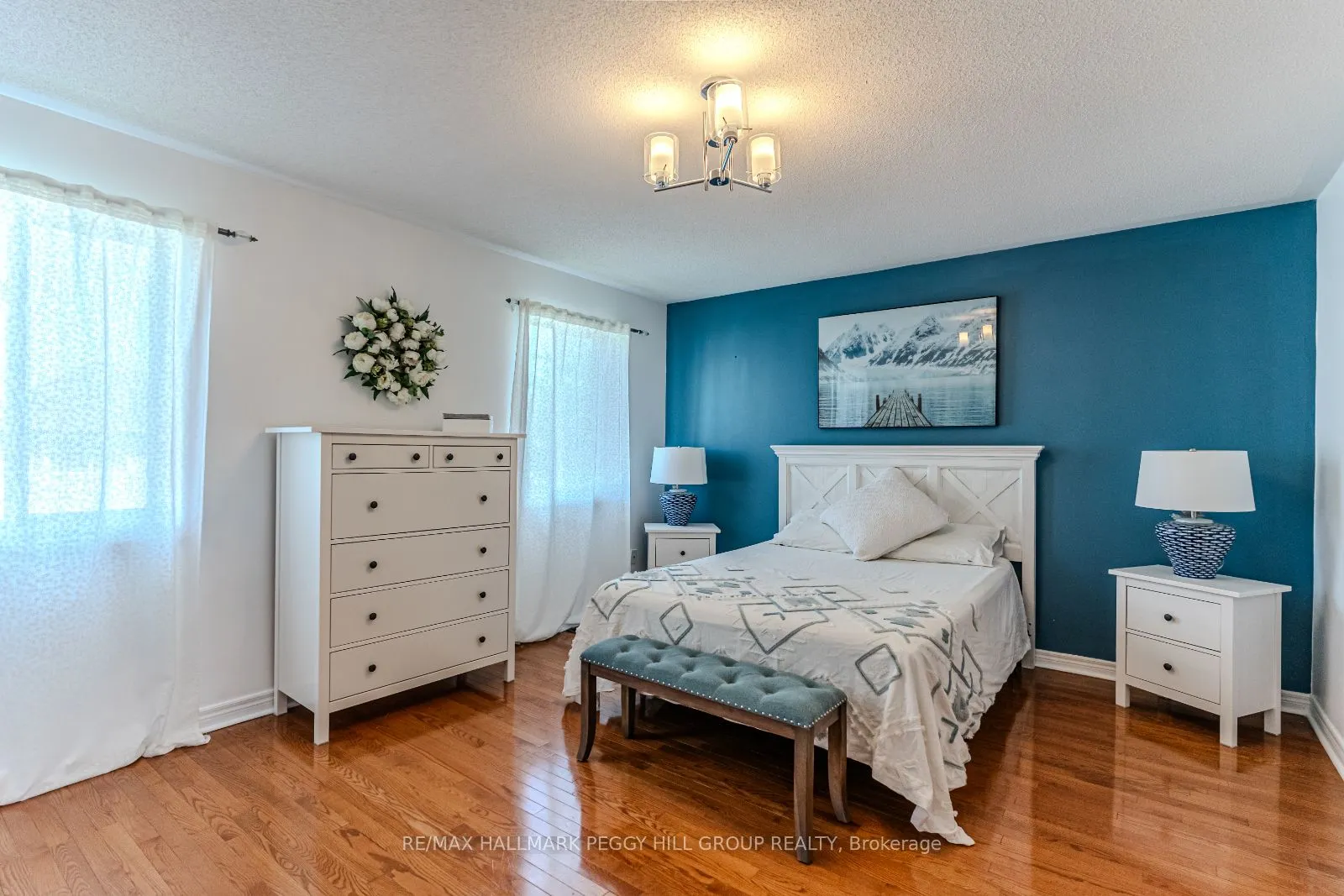 64 Lake Crescent