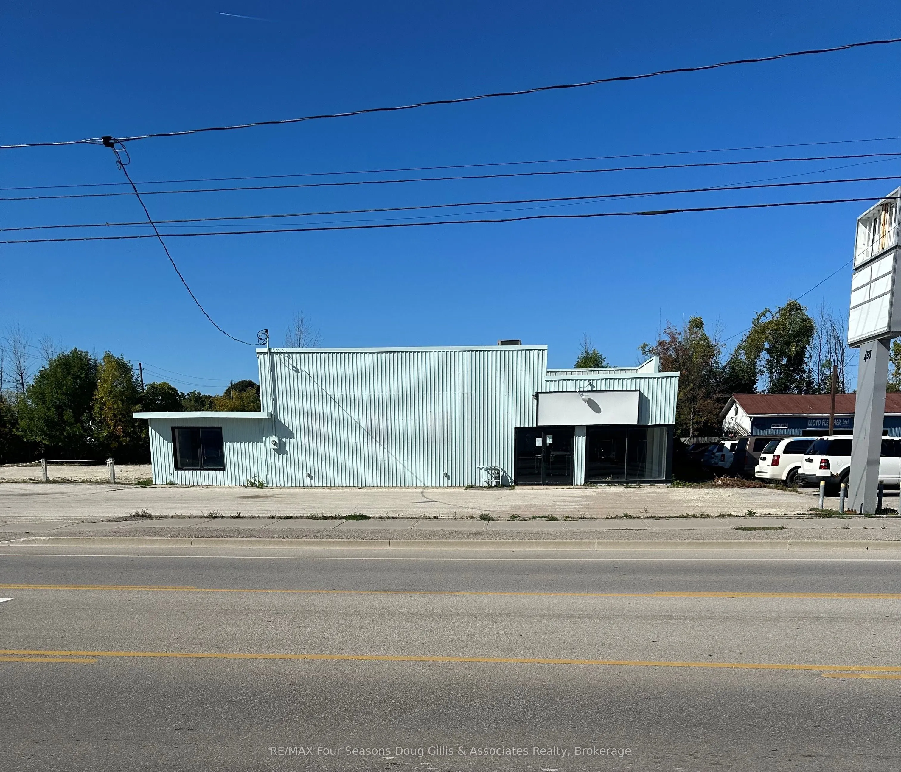 453 Hume Street