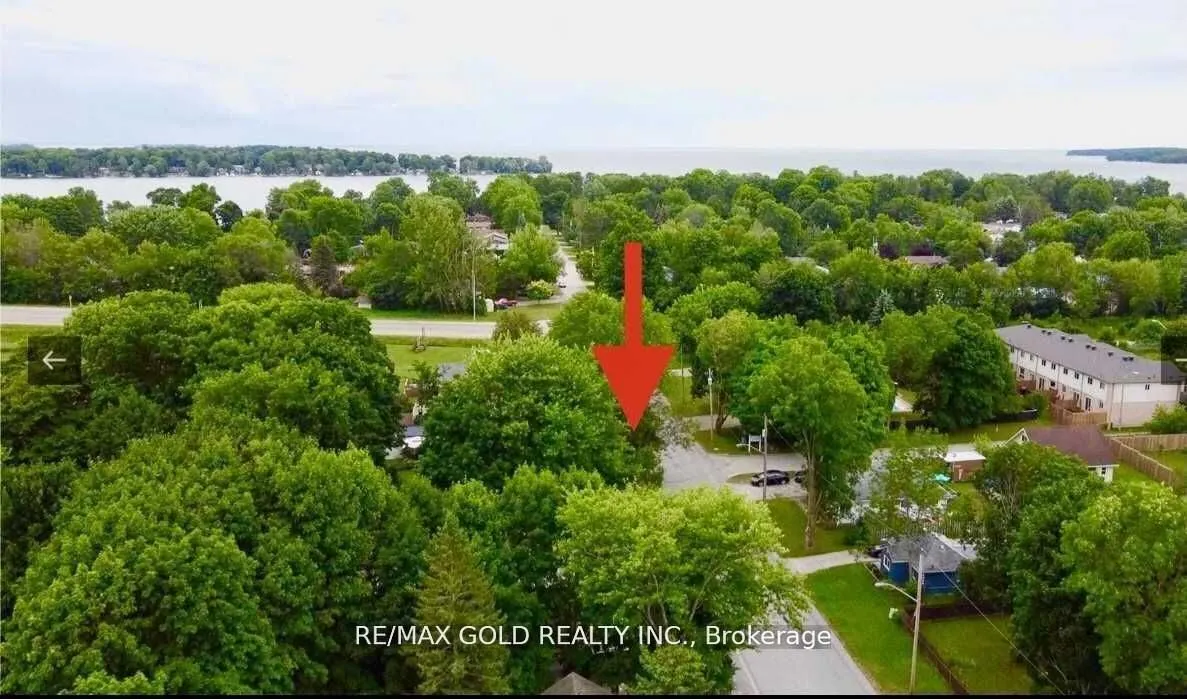 89 Simcoe Street