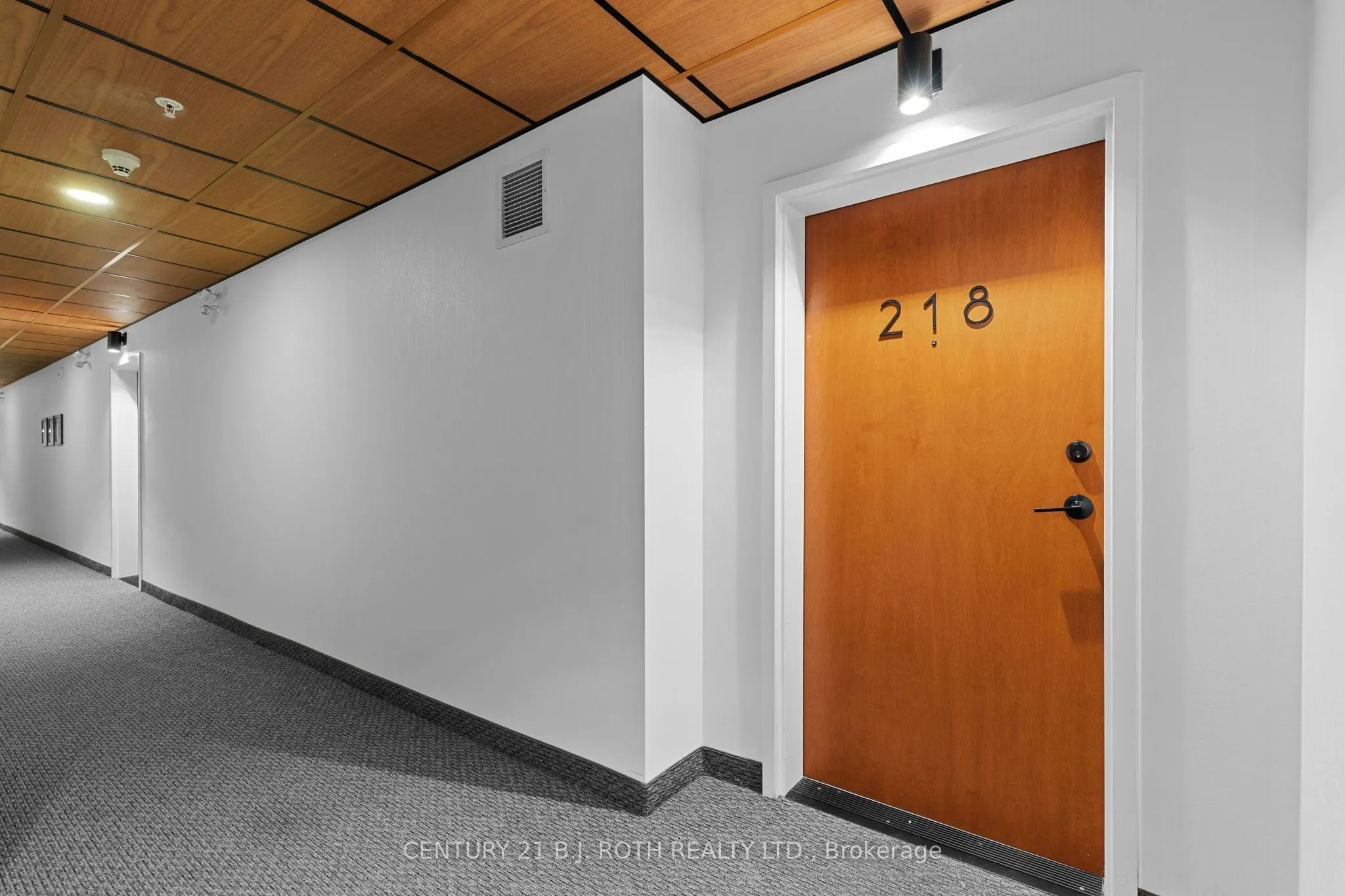 720 YONGE Street, #218