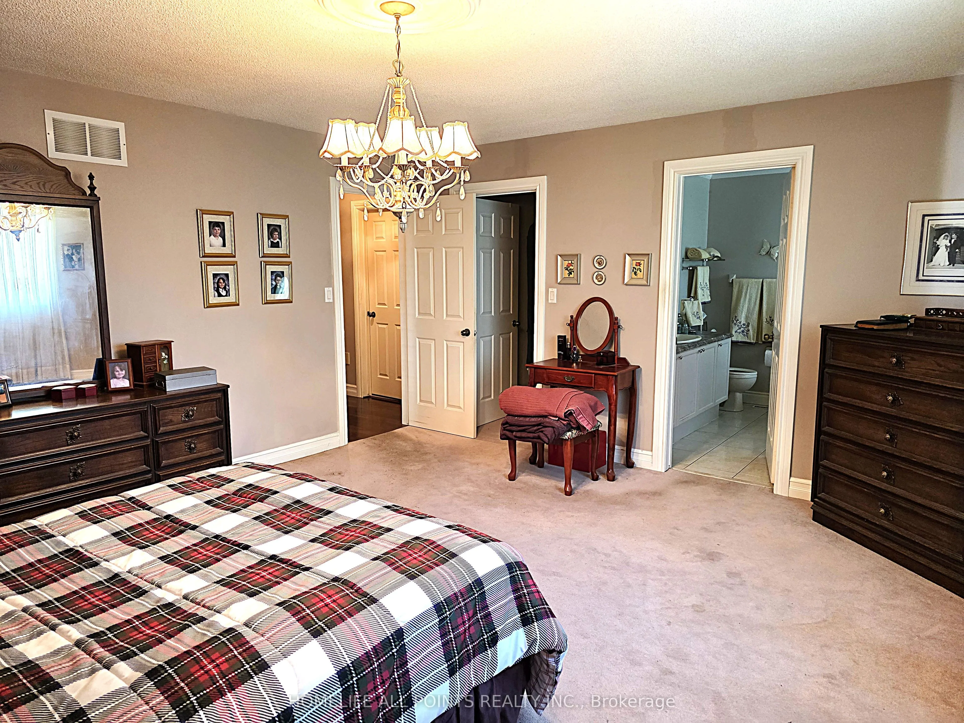 28 Cranberry Heights
