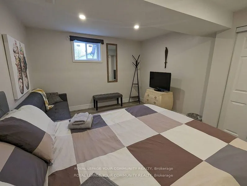 329 Robins Point Road