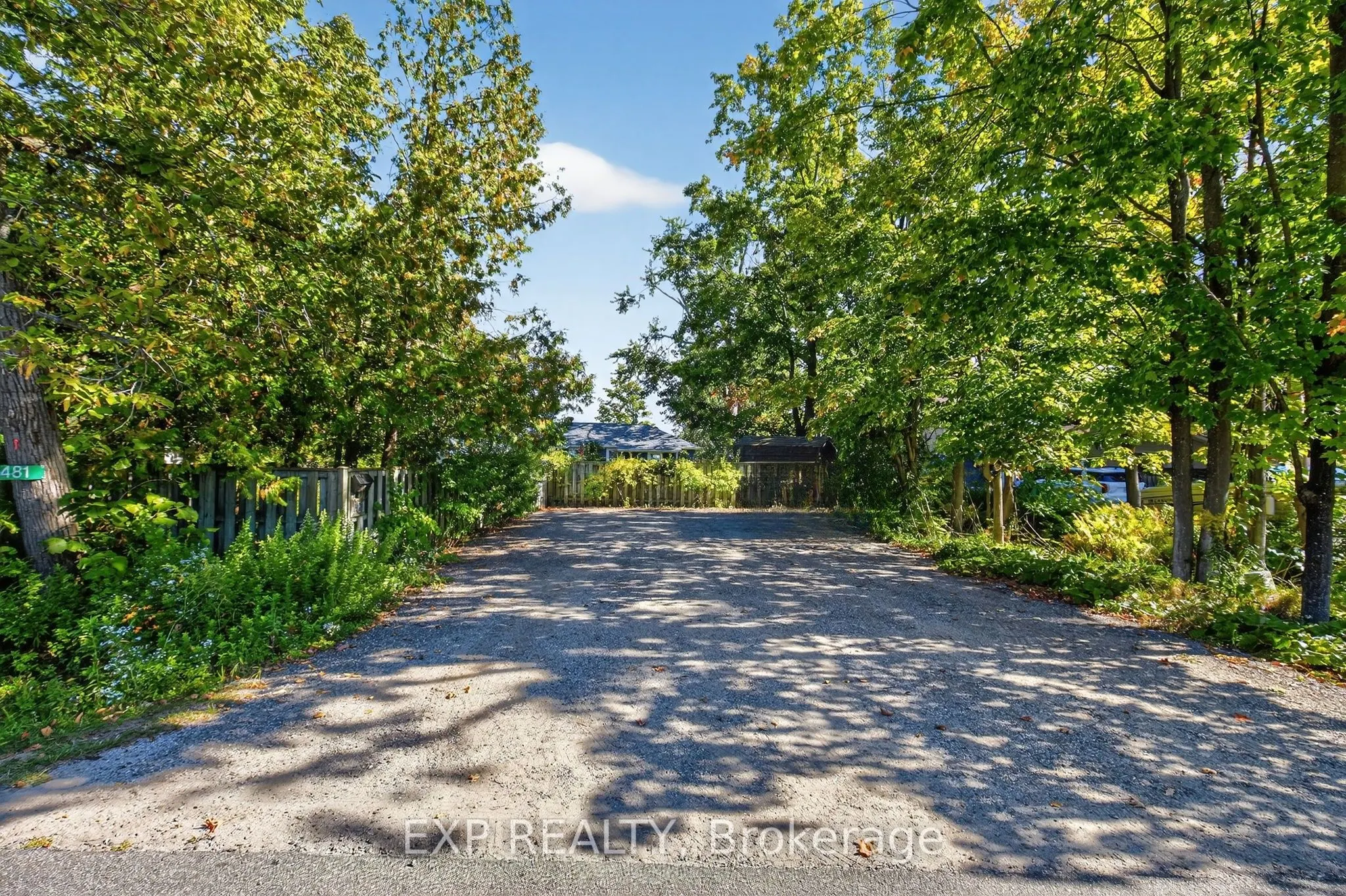 481 Lakeshore Road E