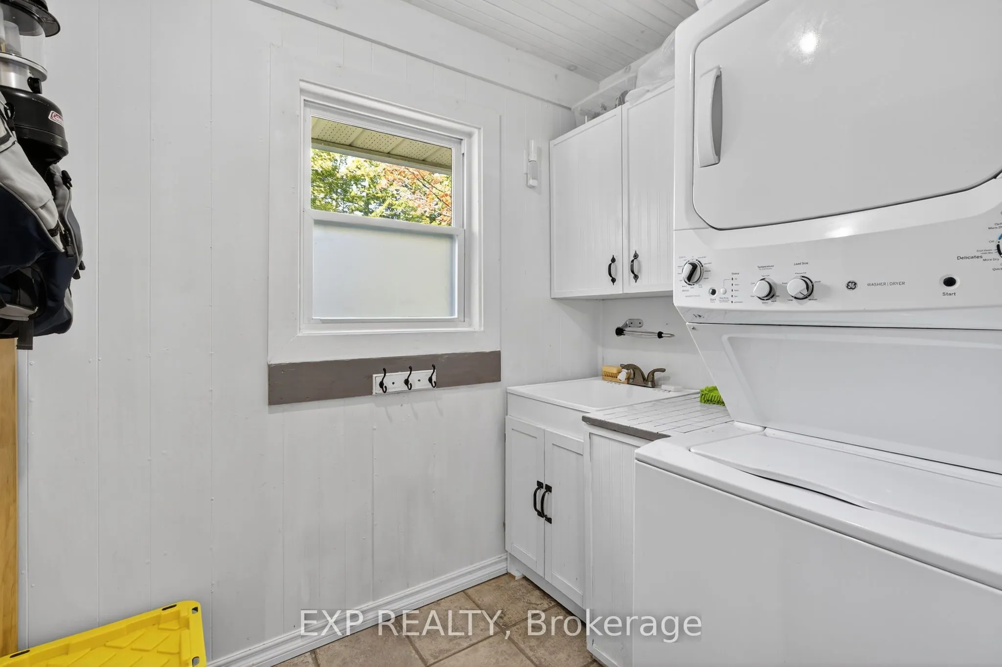 481 Lakeshore Road E