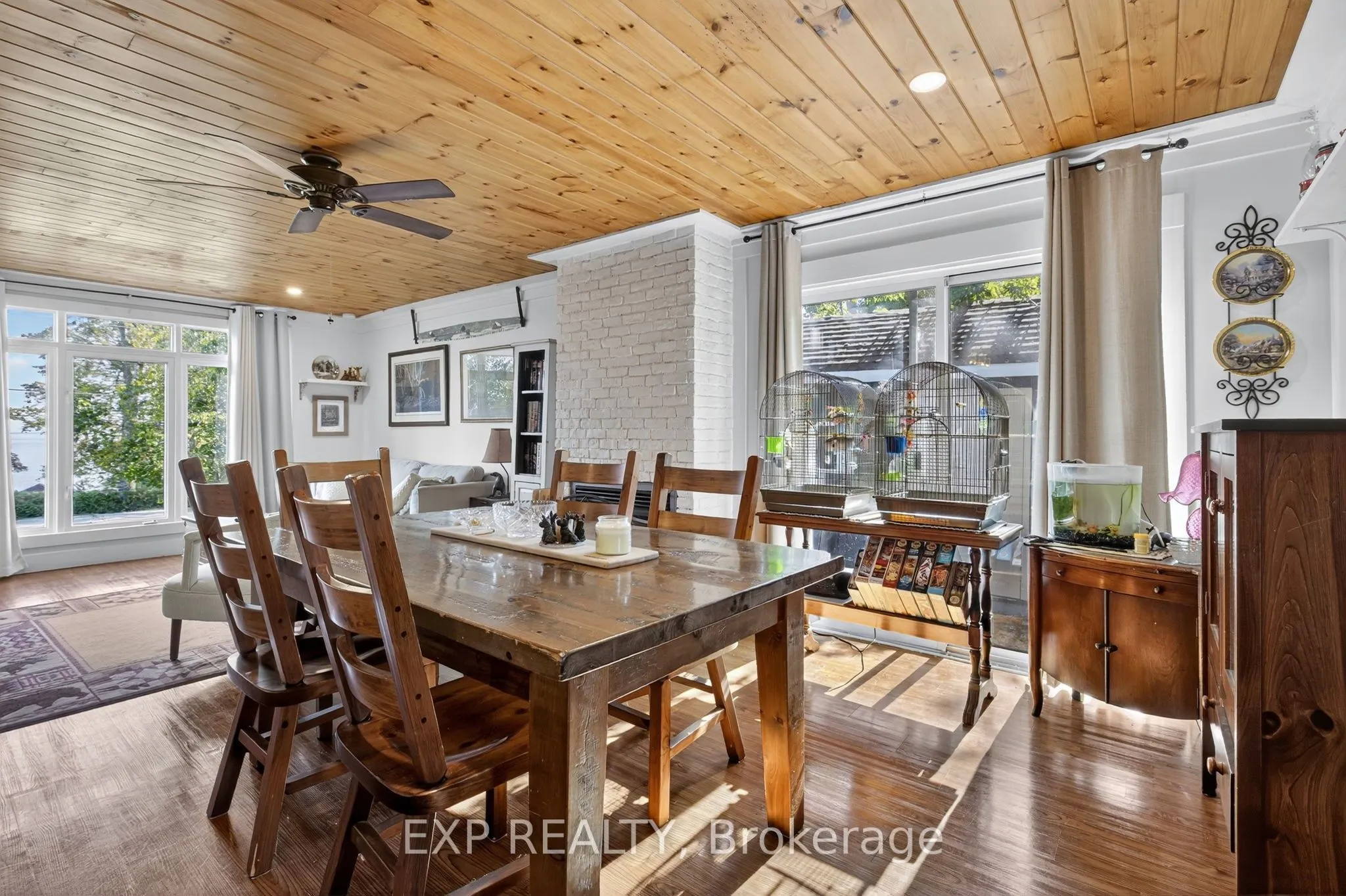 481 Lakeshore Road E