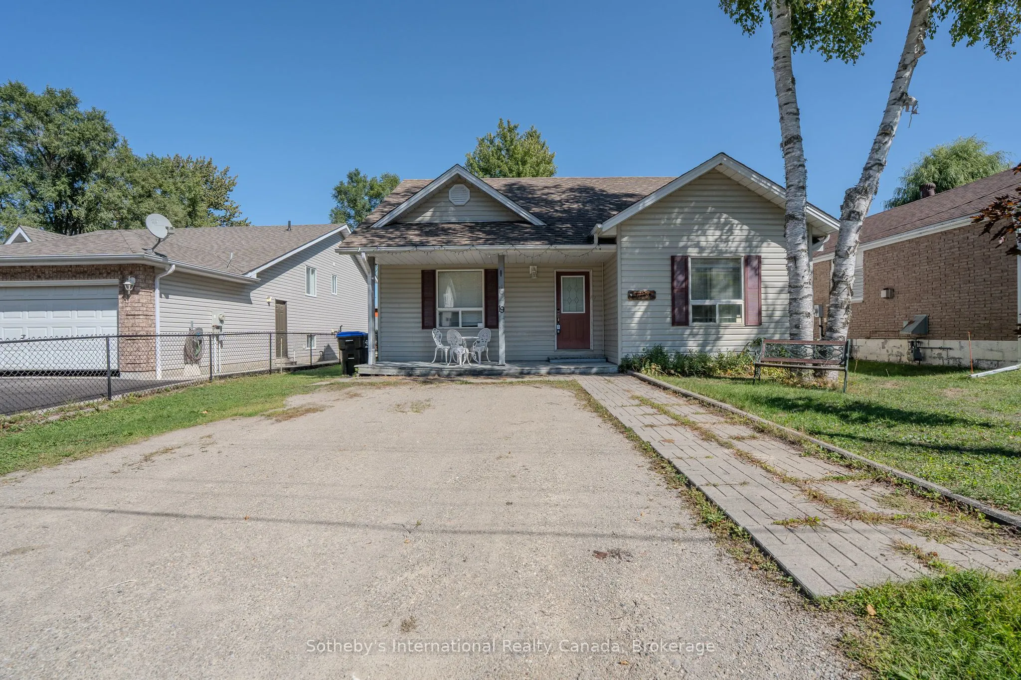 19 47th Street S
