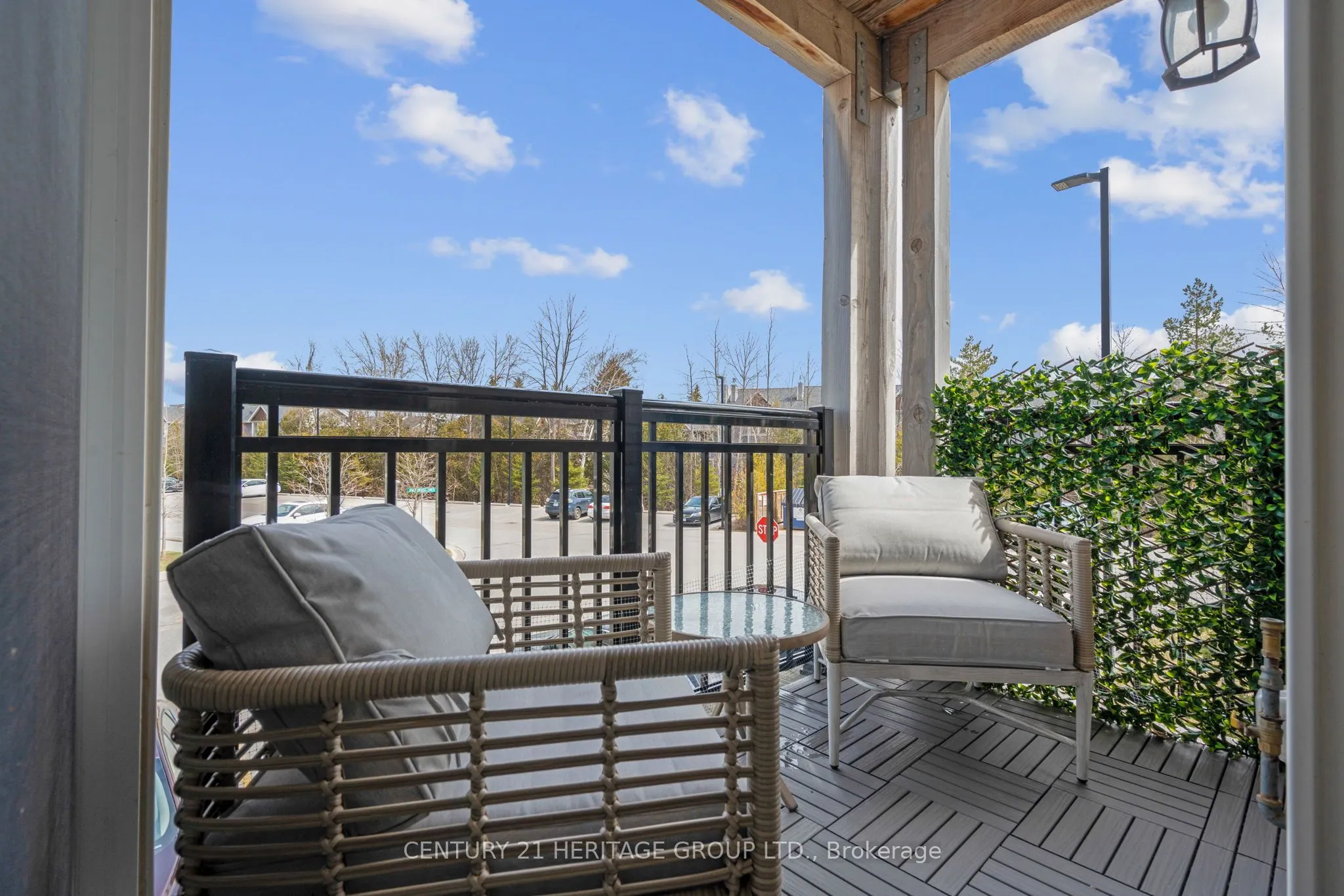 2 Anchorage Crescent, #200