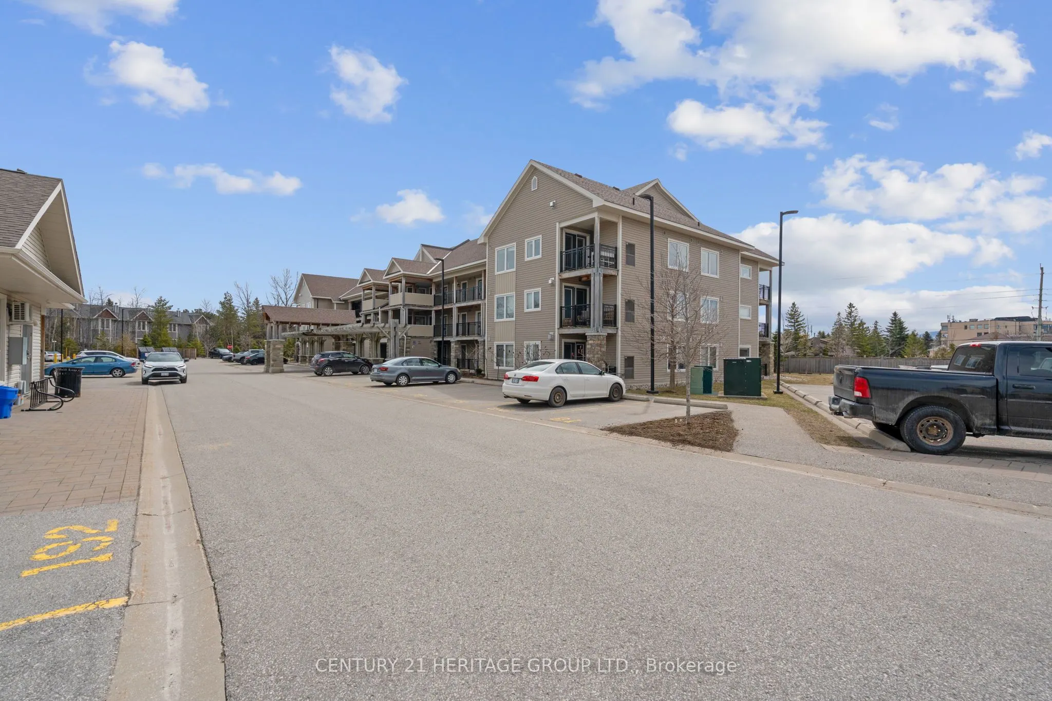 2 Anchorage Crescent, #200