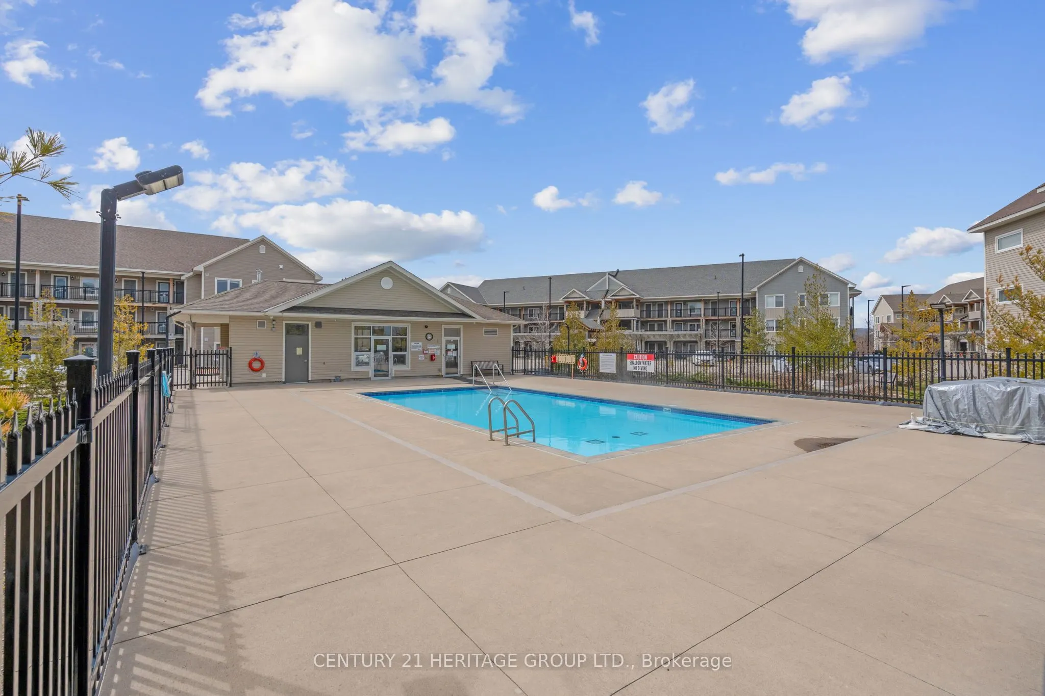 2 Anchorage Crescent, #200