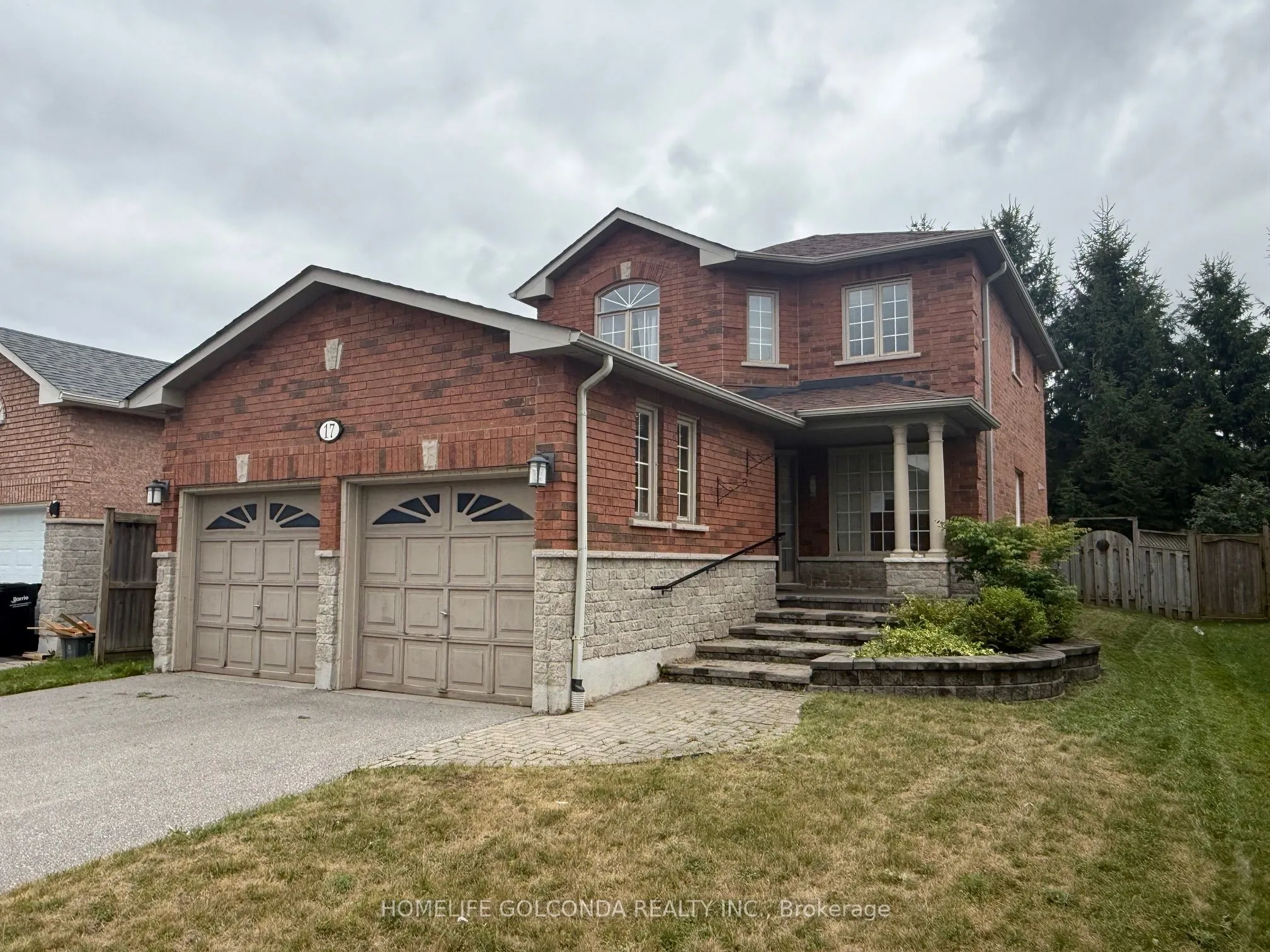 17 Leslie Avenue