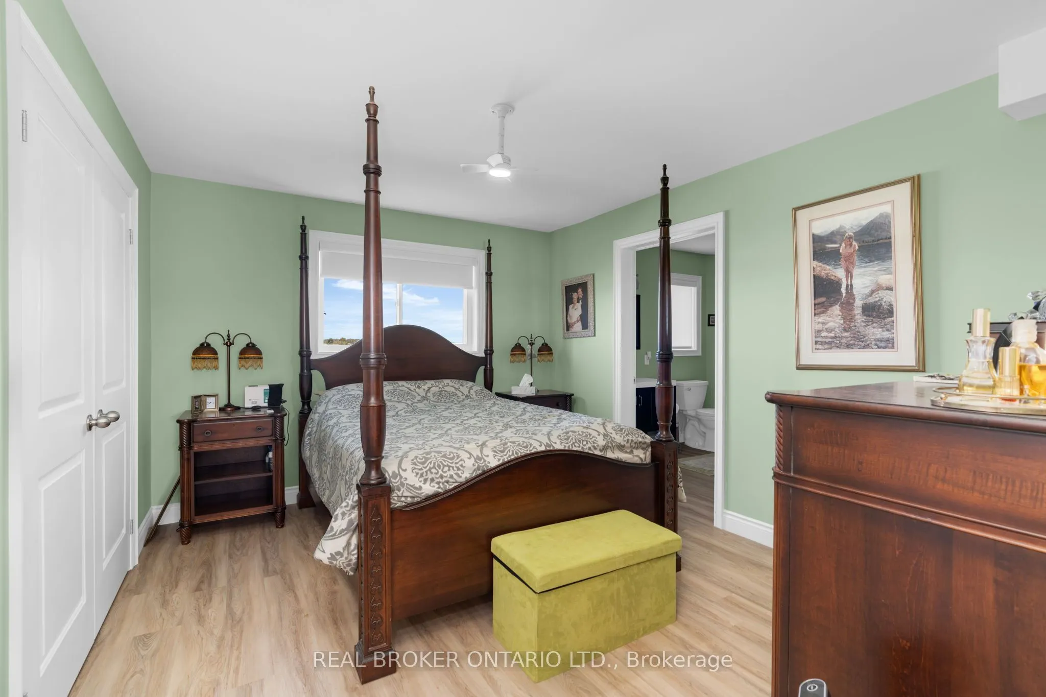 4542 6 SUNNIDALE Concession