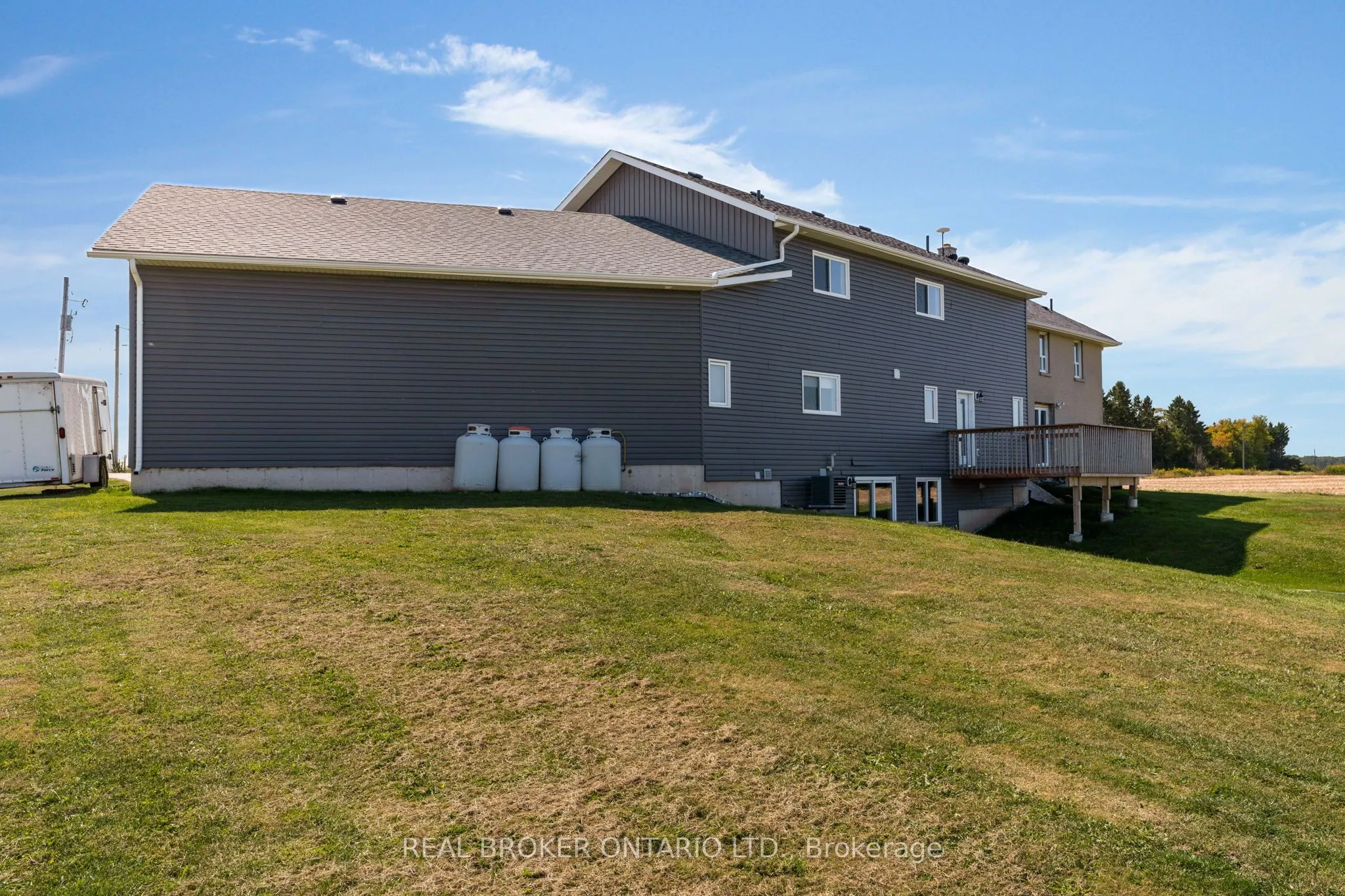 4542 6 SUNNIDALE Concession