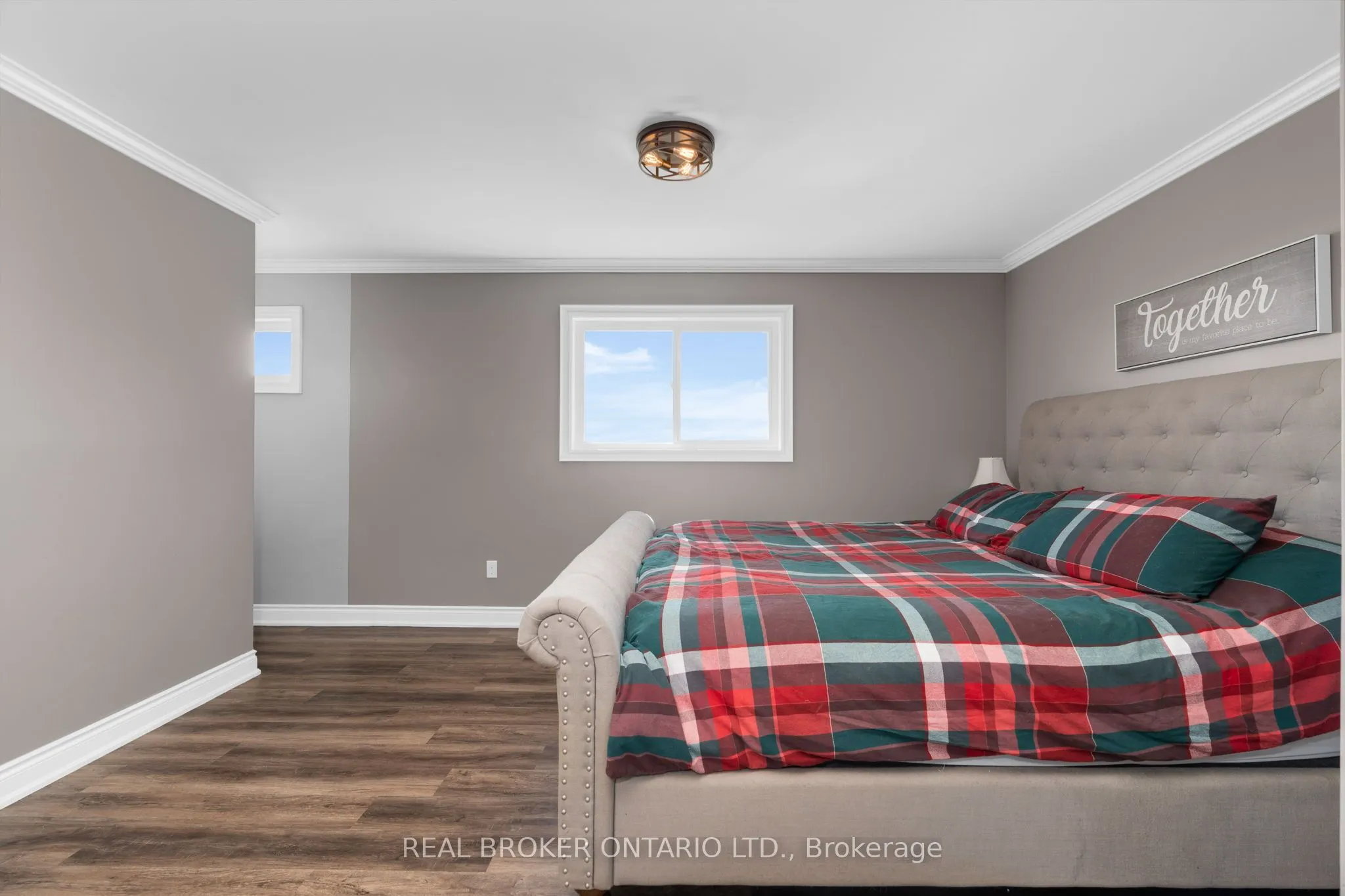 4542 6 SUNNIDALE Concession