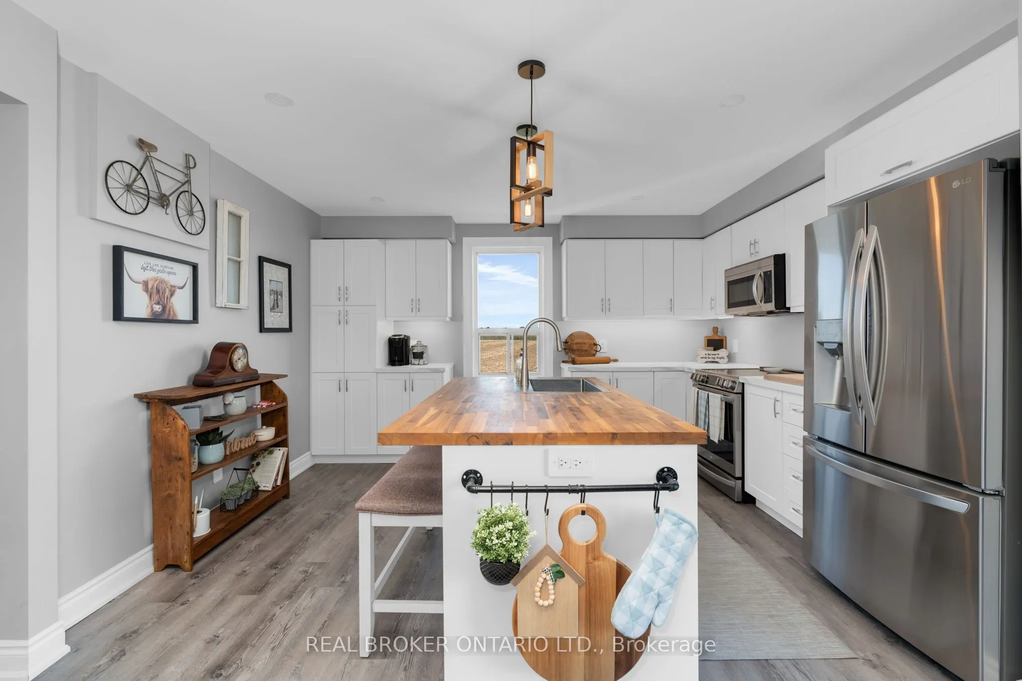 4542 6 SUNNIDALE Concession