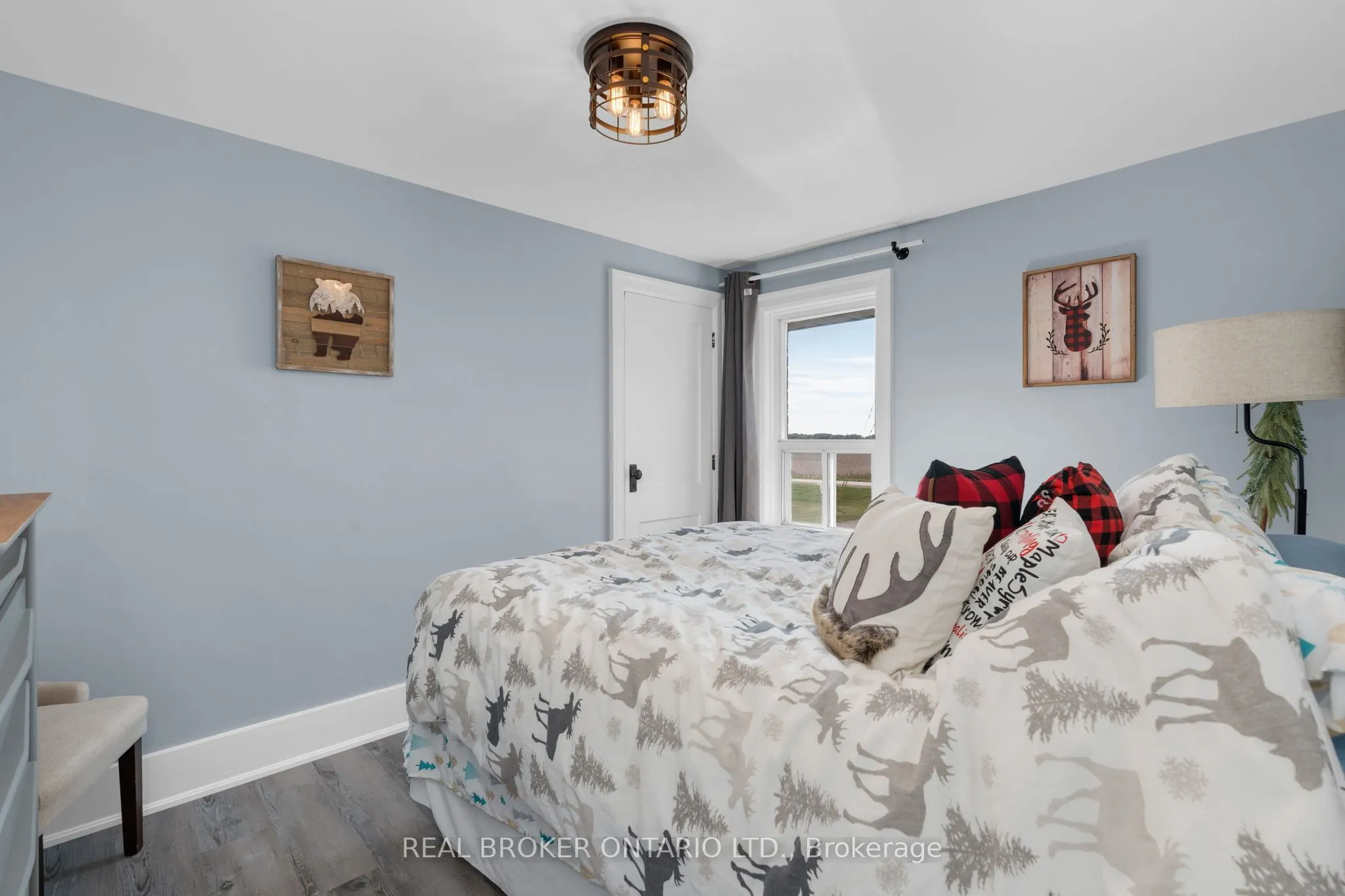 4542 6 SUNNIDALE Concession