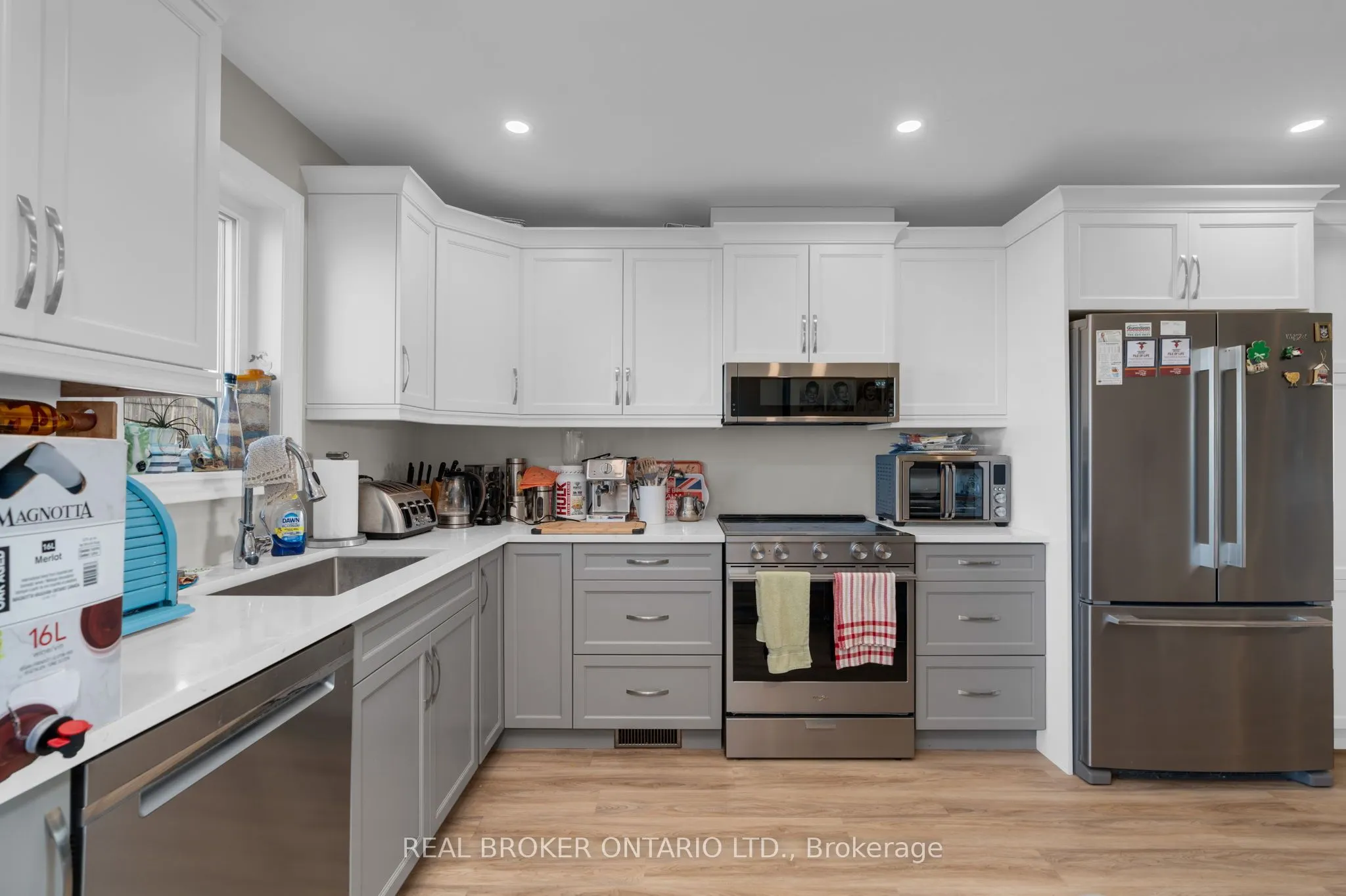 4542 6 SUNNIDALE Concession