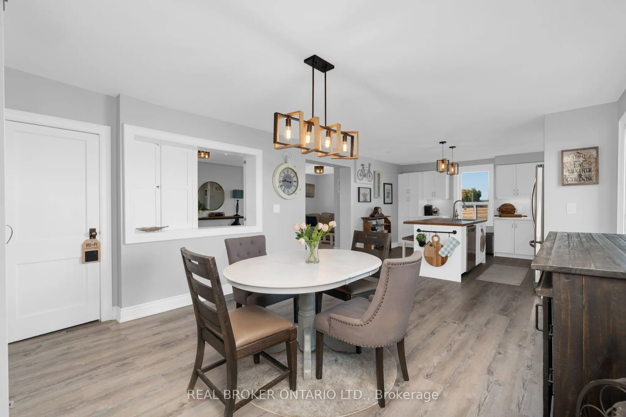4542 6 SUNNIDALE Concession