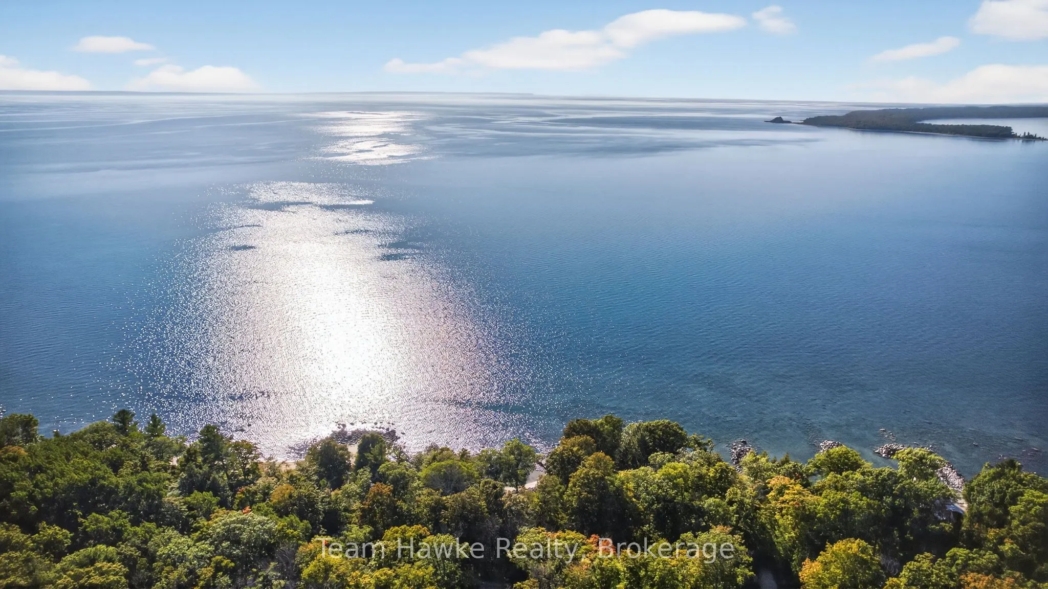 2082 Tiny Beaches Road N