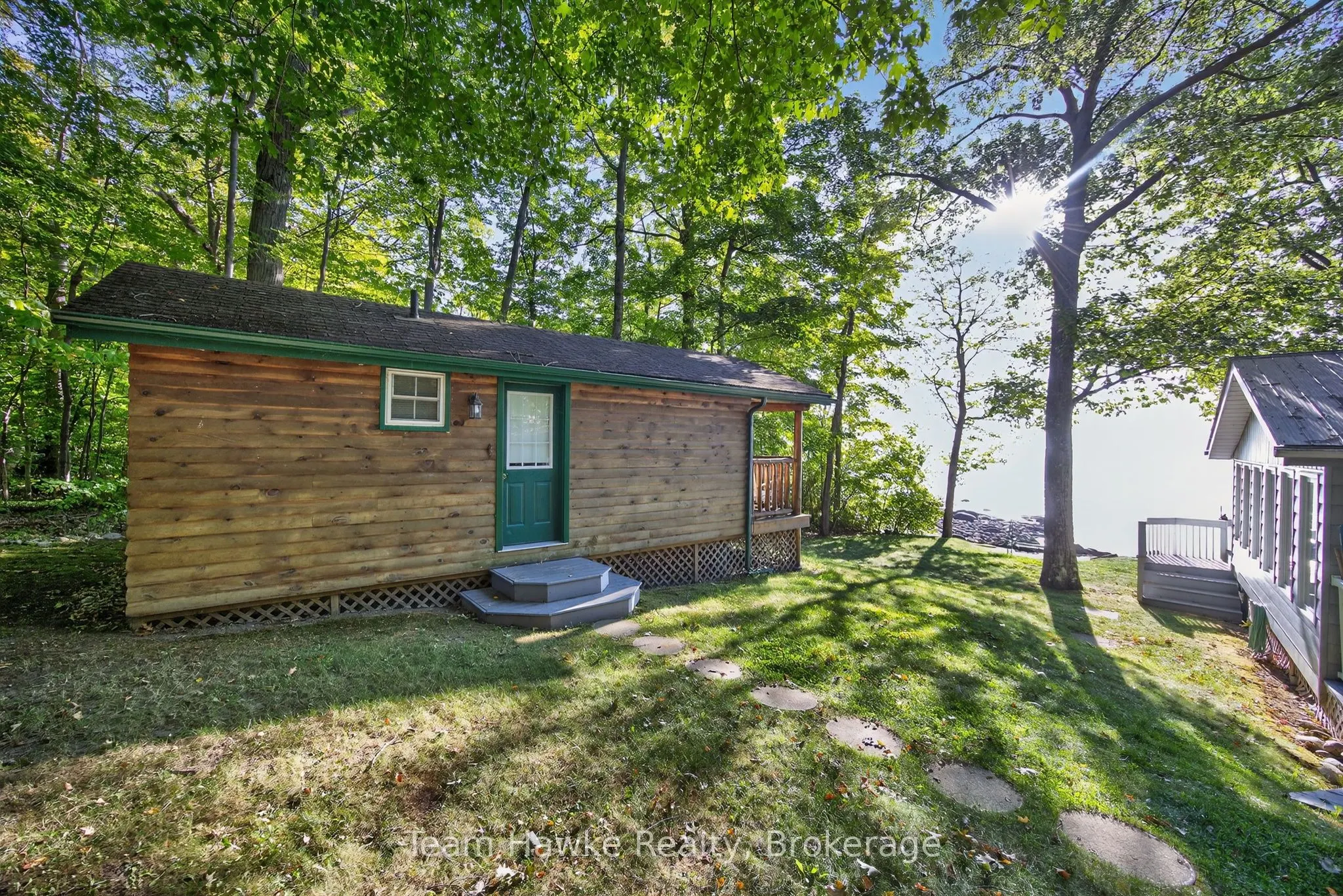 2082 Tiny Beaches Road N