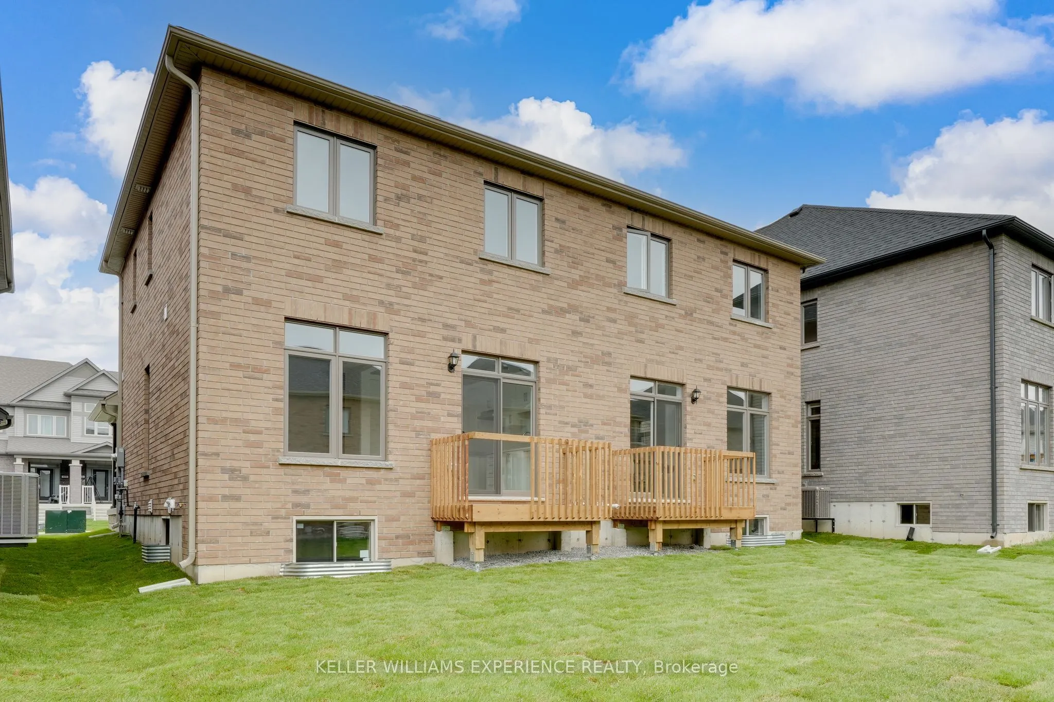 86 Sagewood Avenue