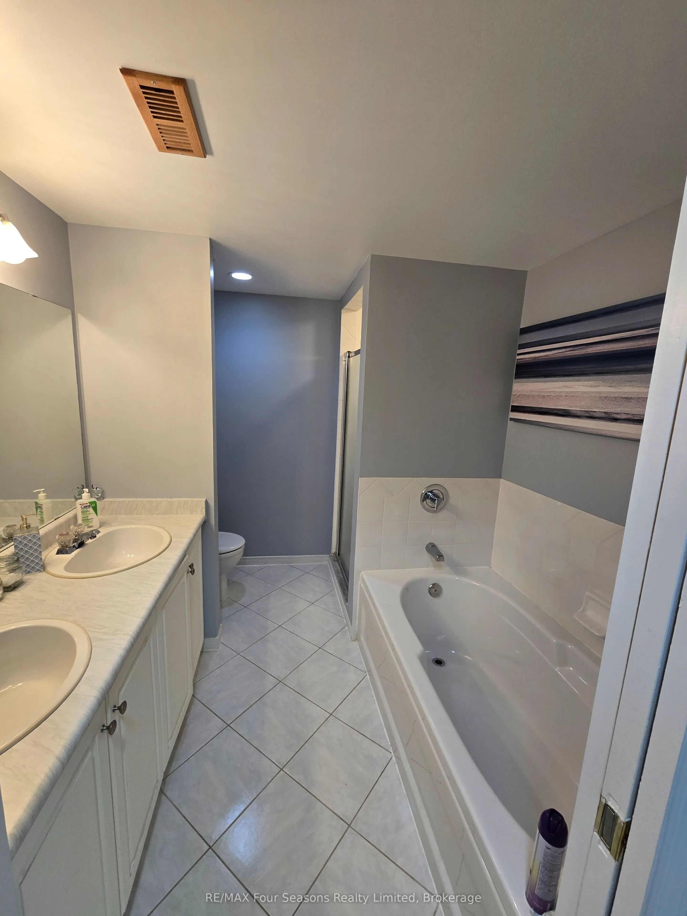 750 Johnston Park Avenue, #3005