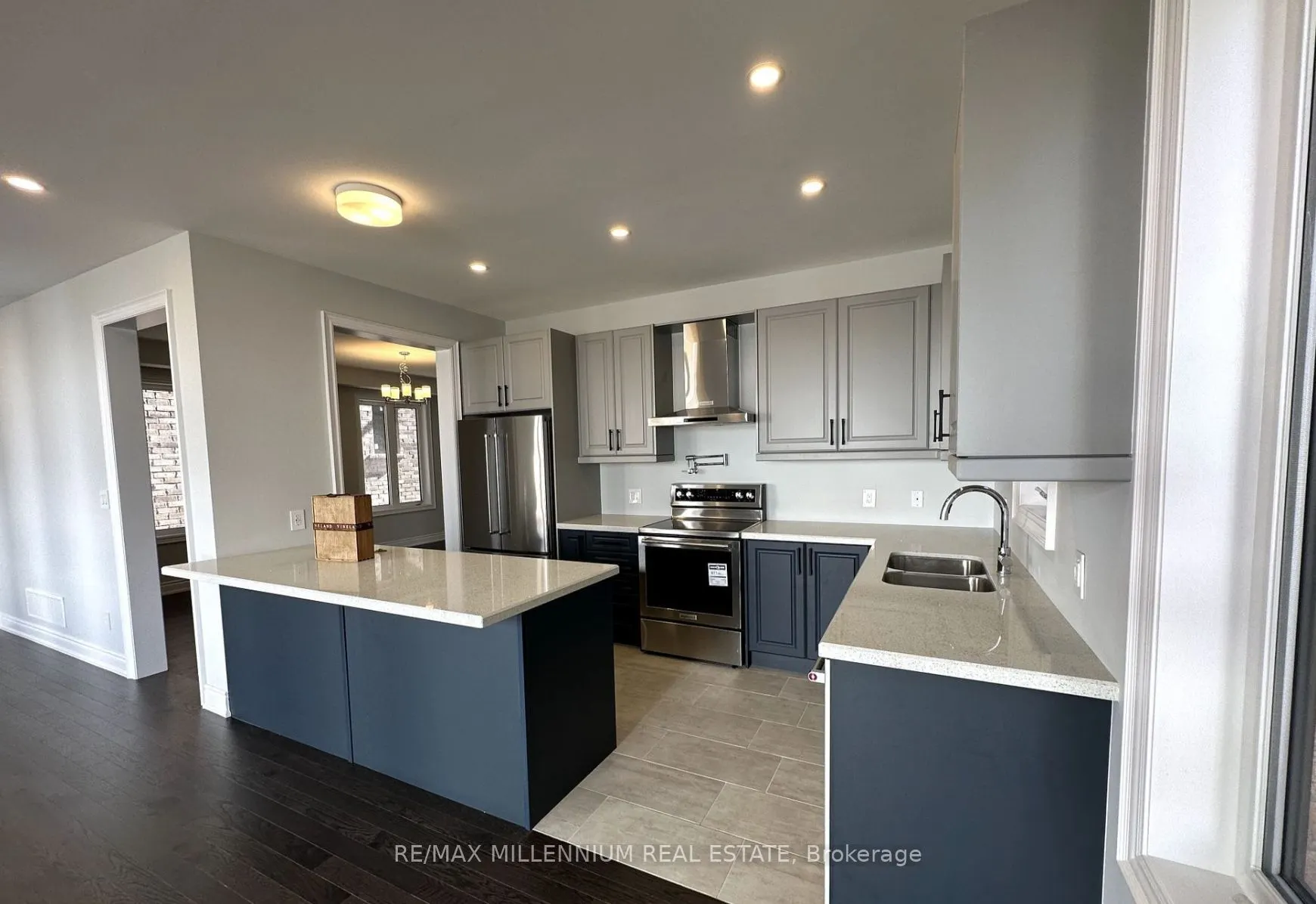 87 Bearberry Road E