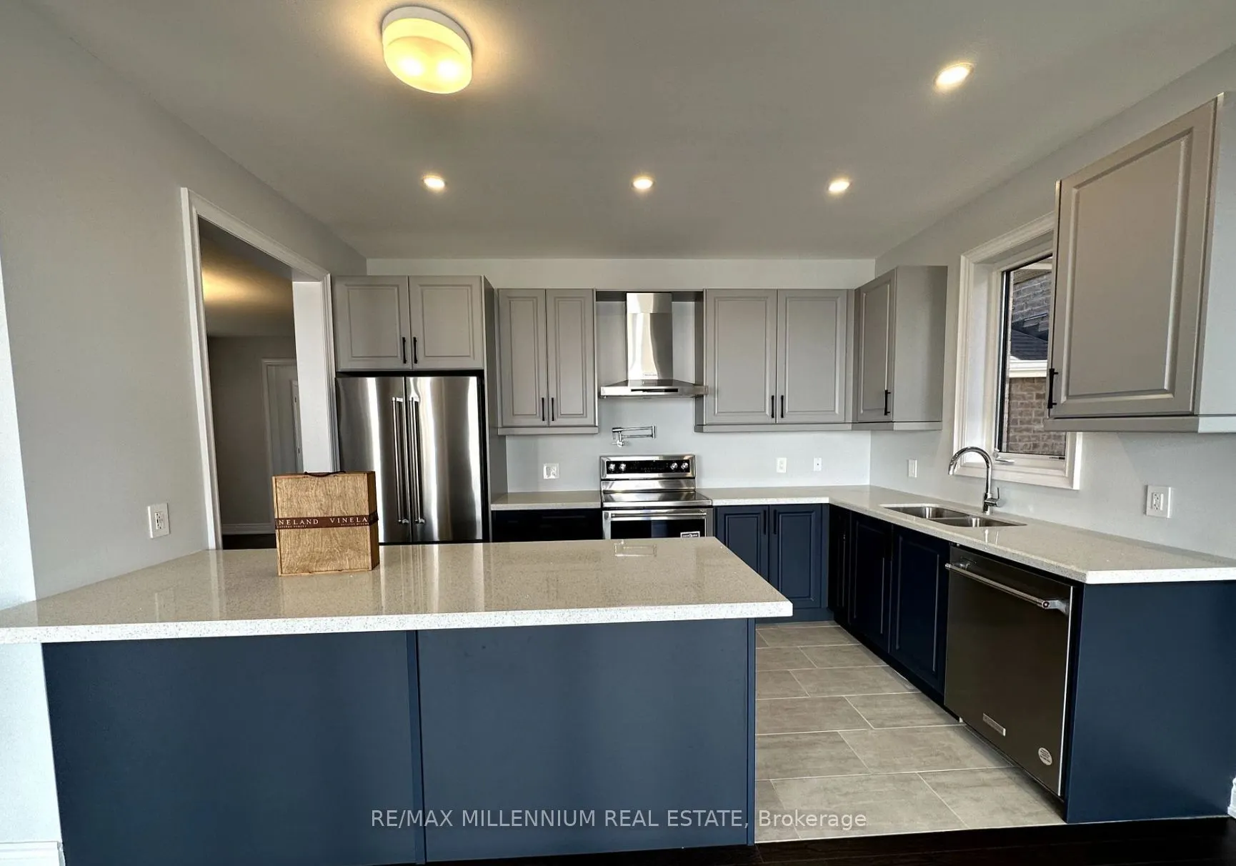 87 Bearberry Road E