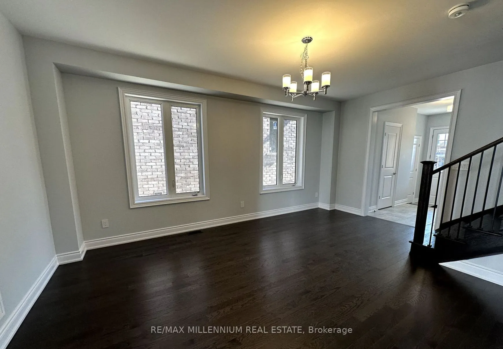 87 Bearberry Road E