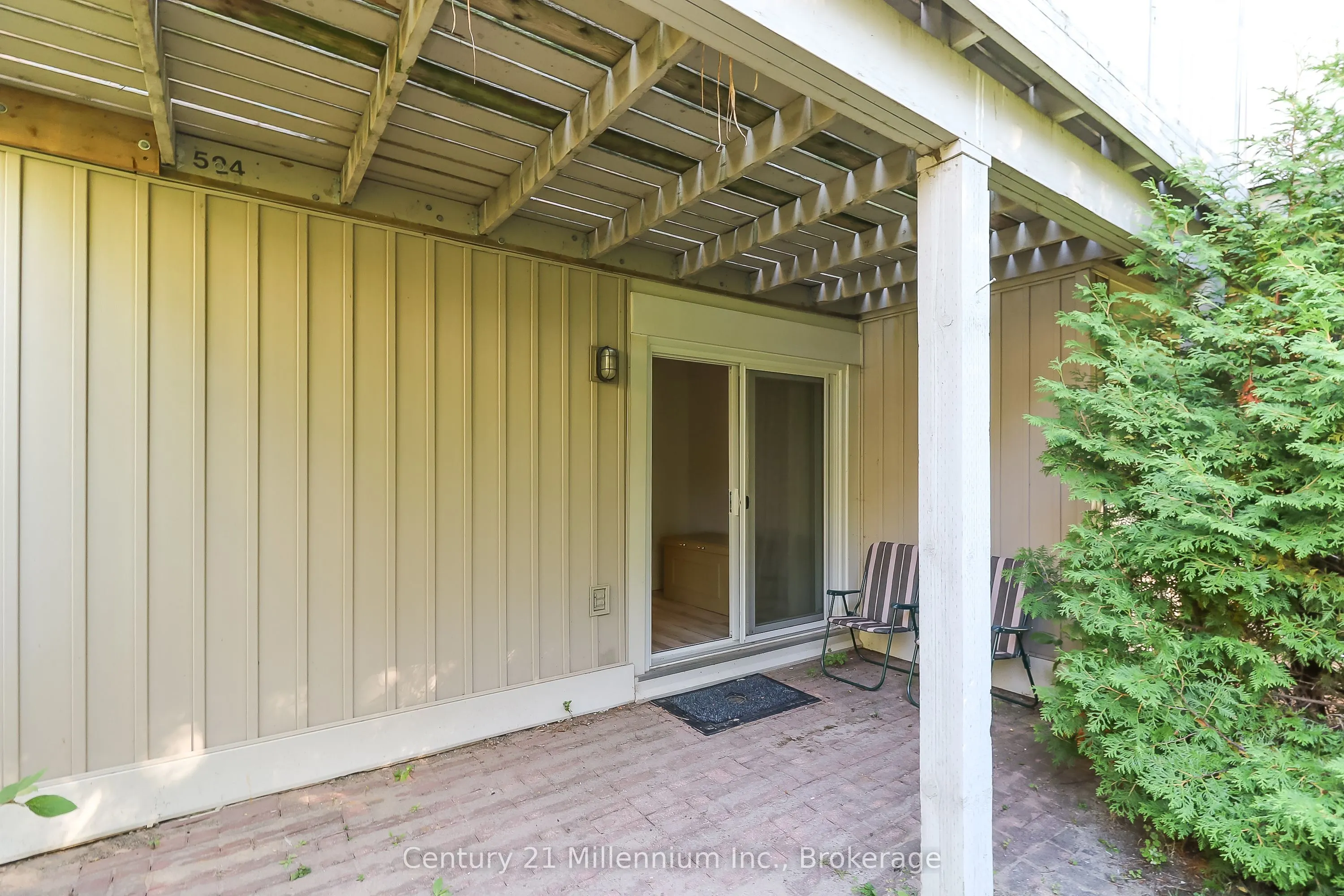 524 Oxbow Crescent, #4