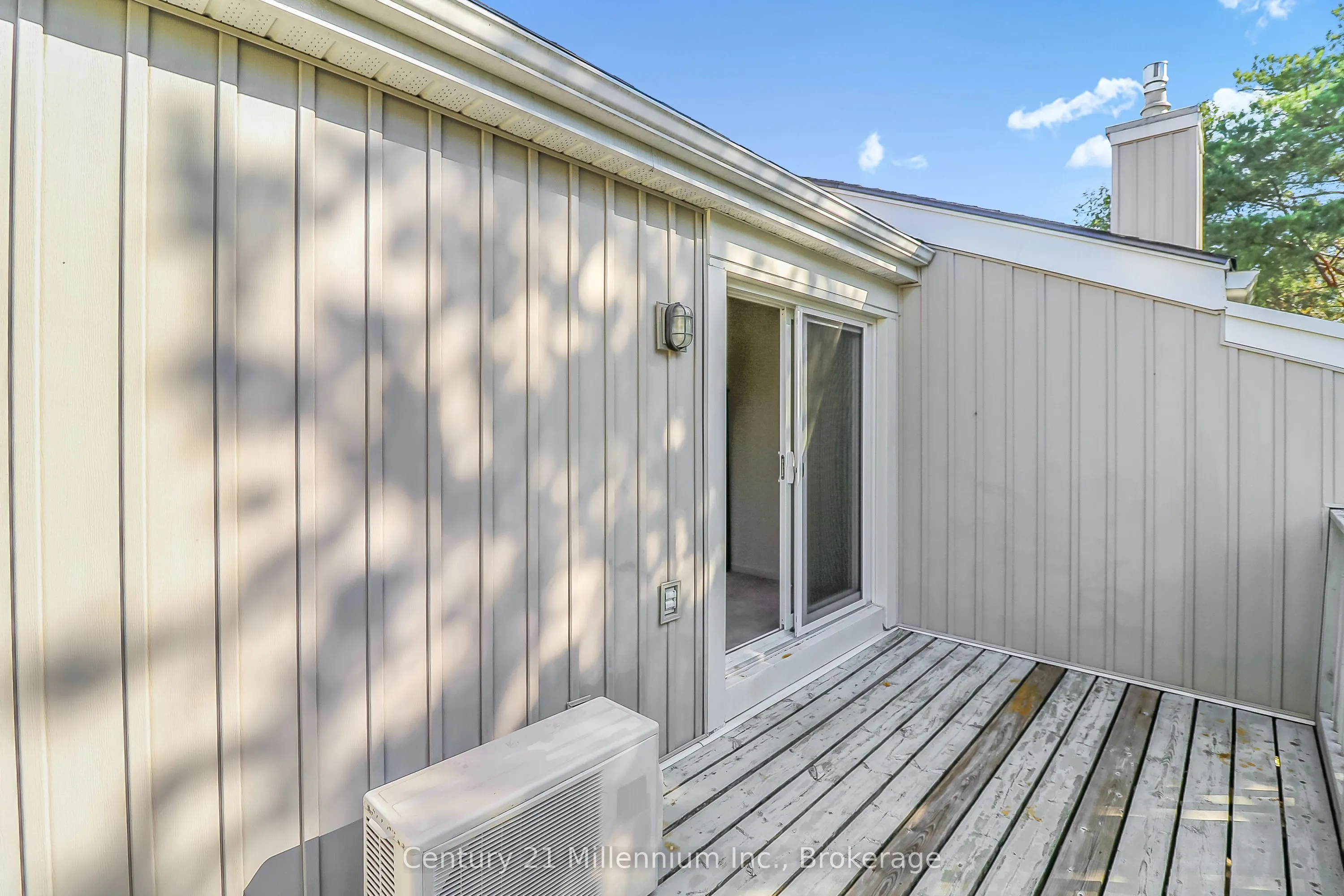 524 Oxbow Crescent, #4