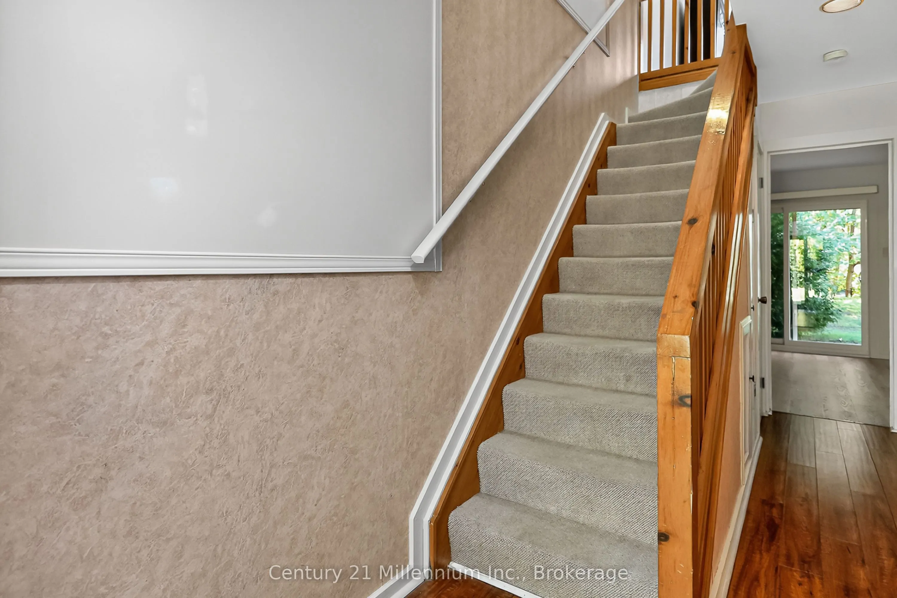524 Oxbow Crescent, #4