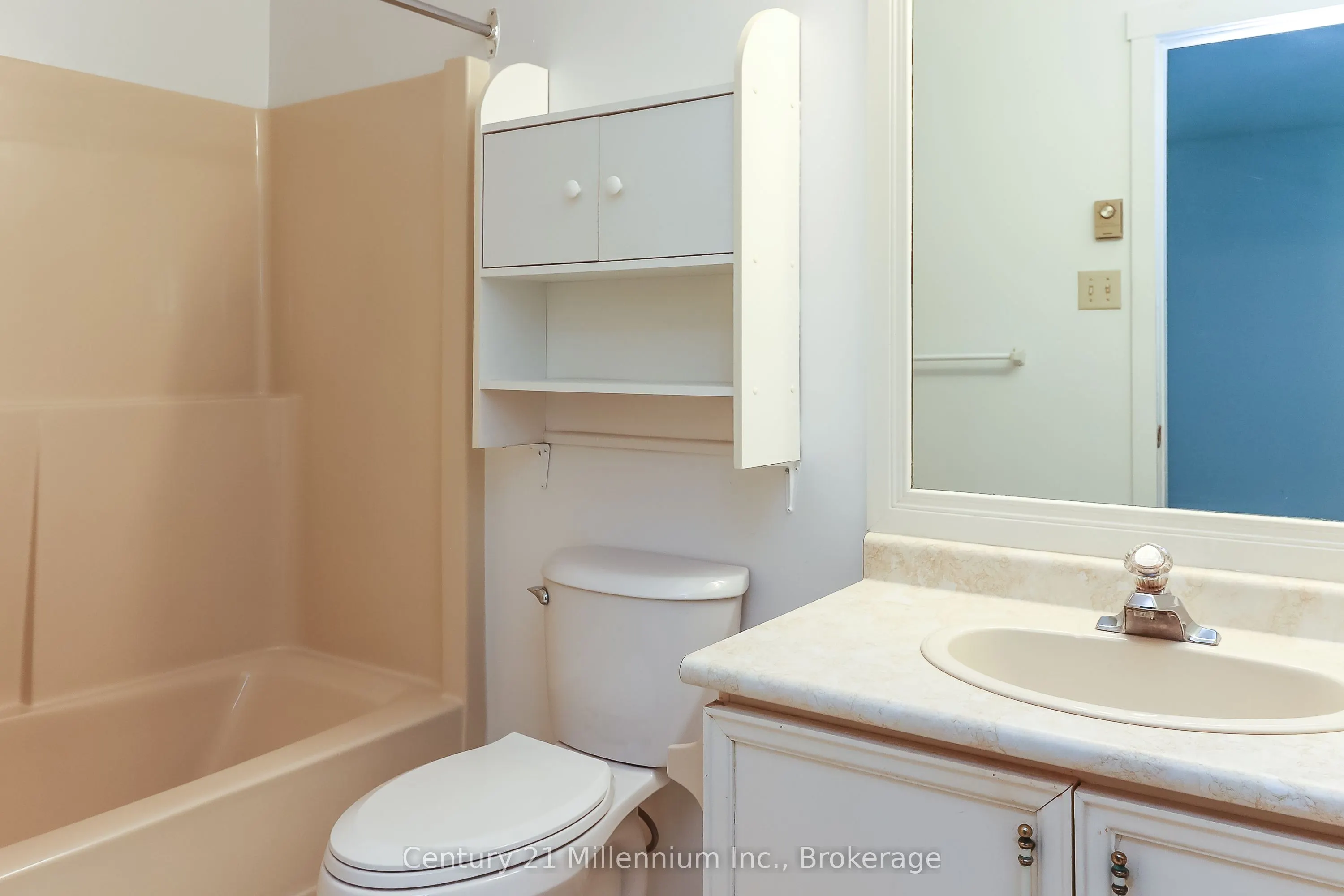 524 Oxbow Crescent, #4