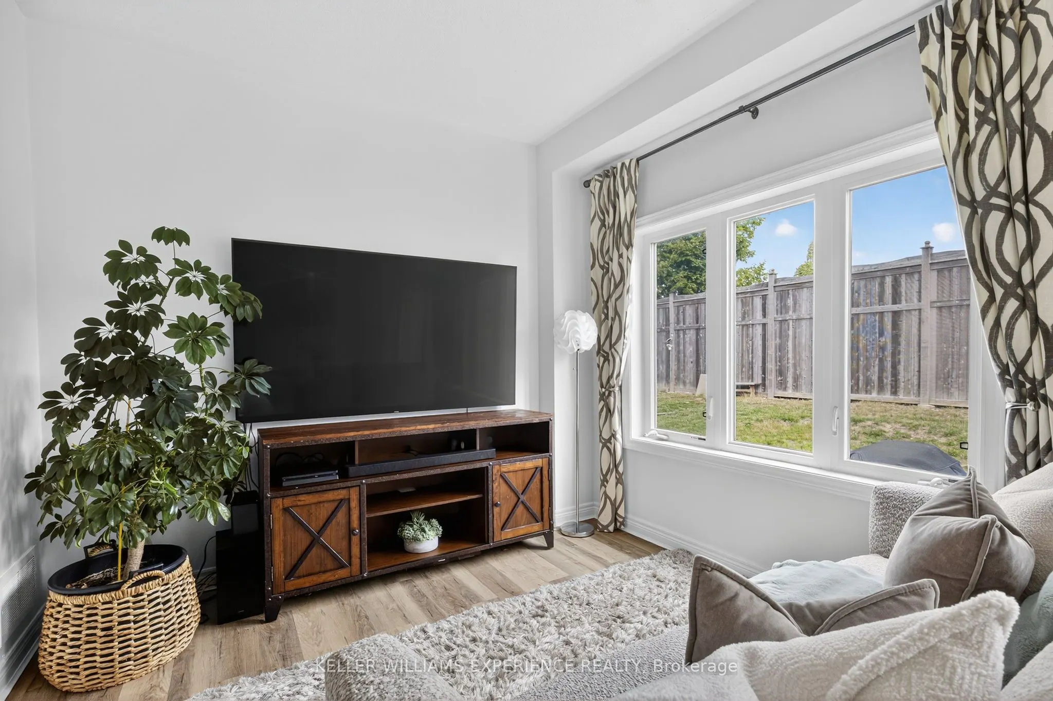70 Pearcey Crescent