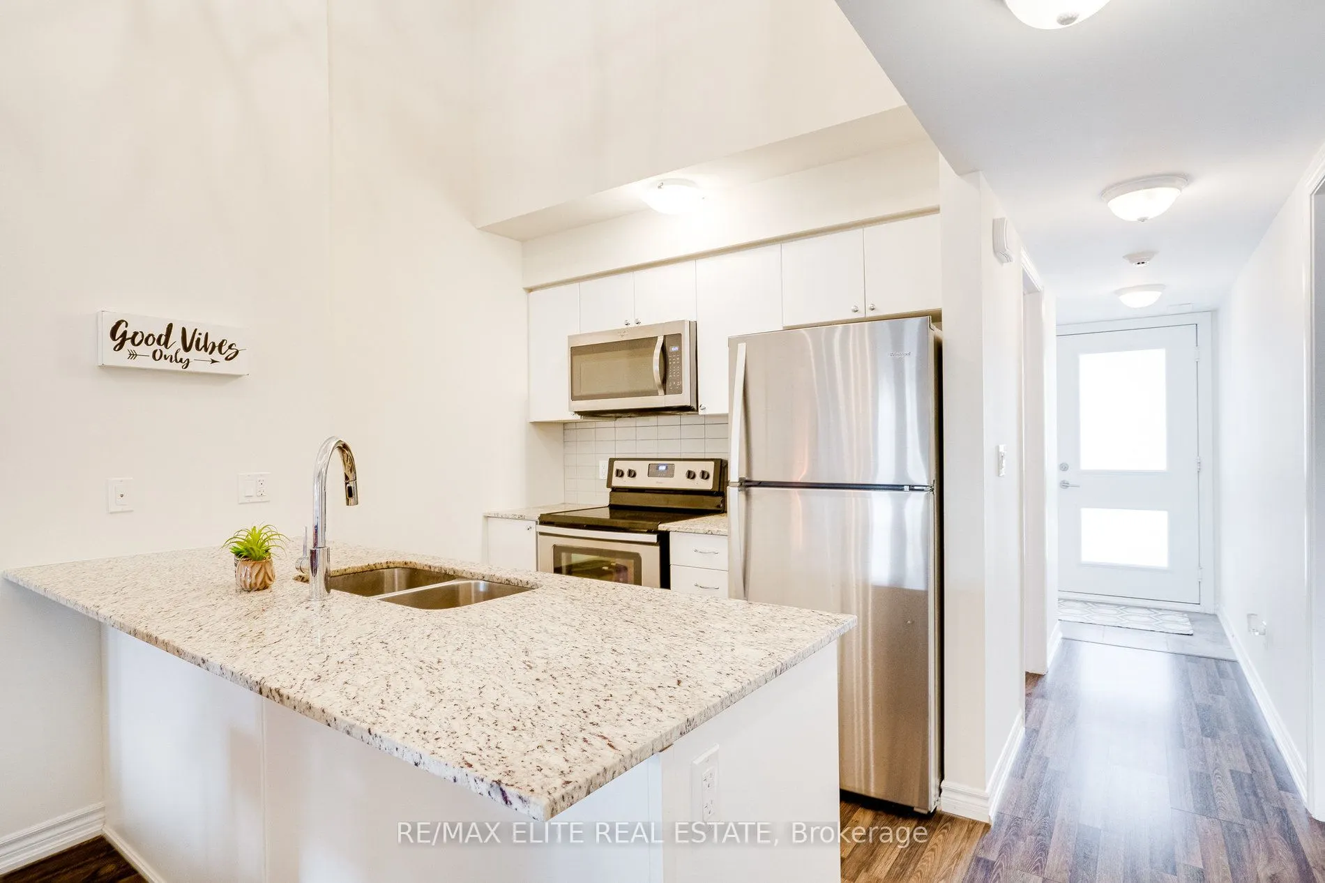 5 Anchorage Crescent, #303