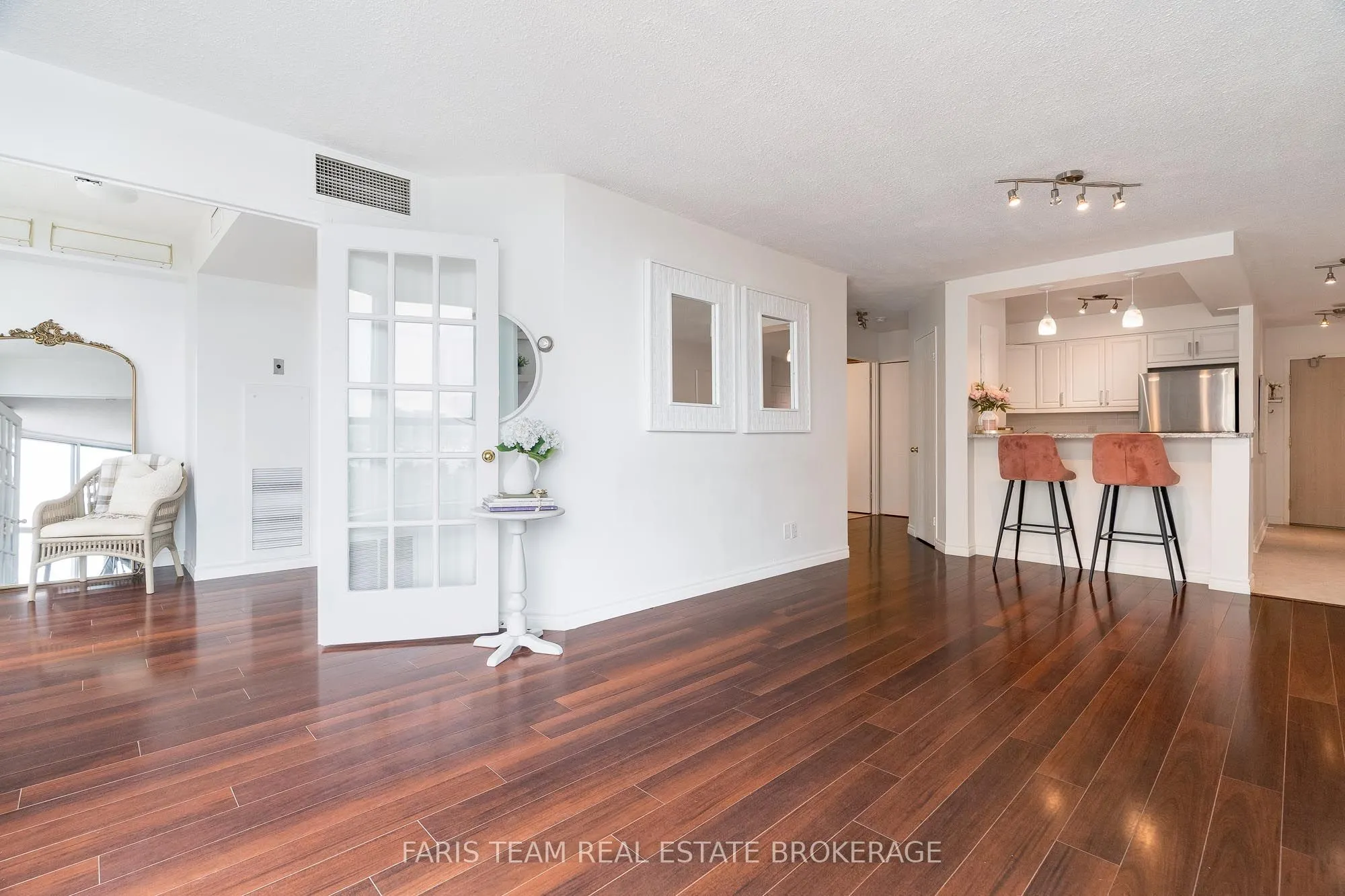 150 Dunlop Street E, #603