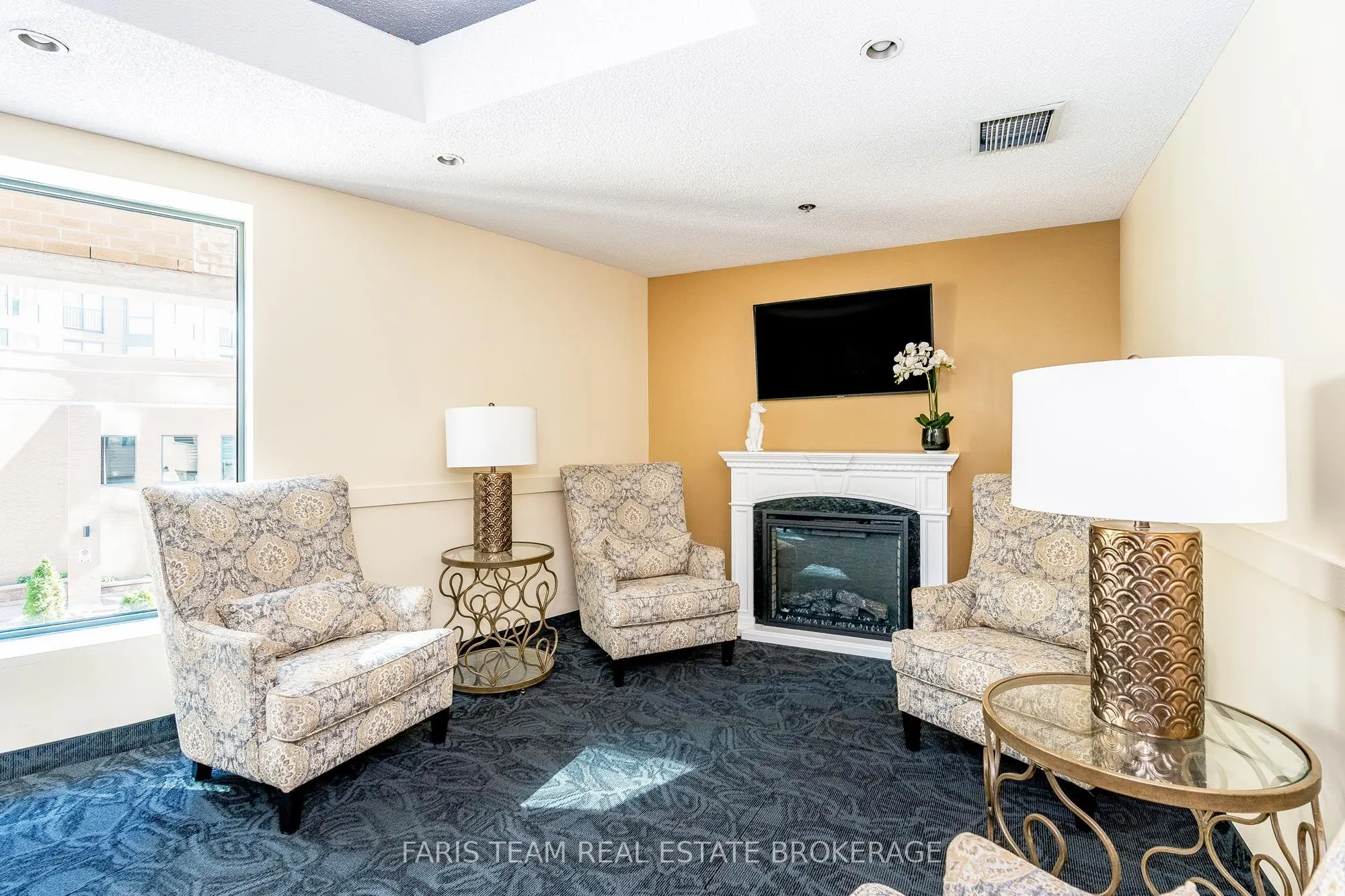 150 Dunlop Street E, #603