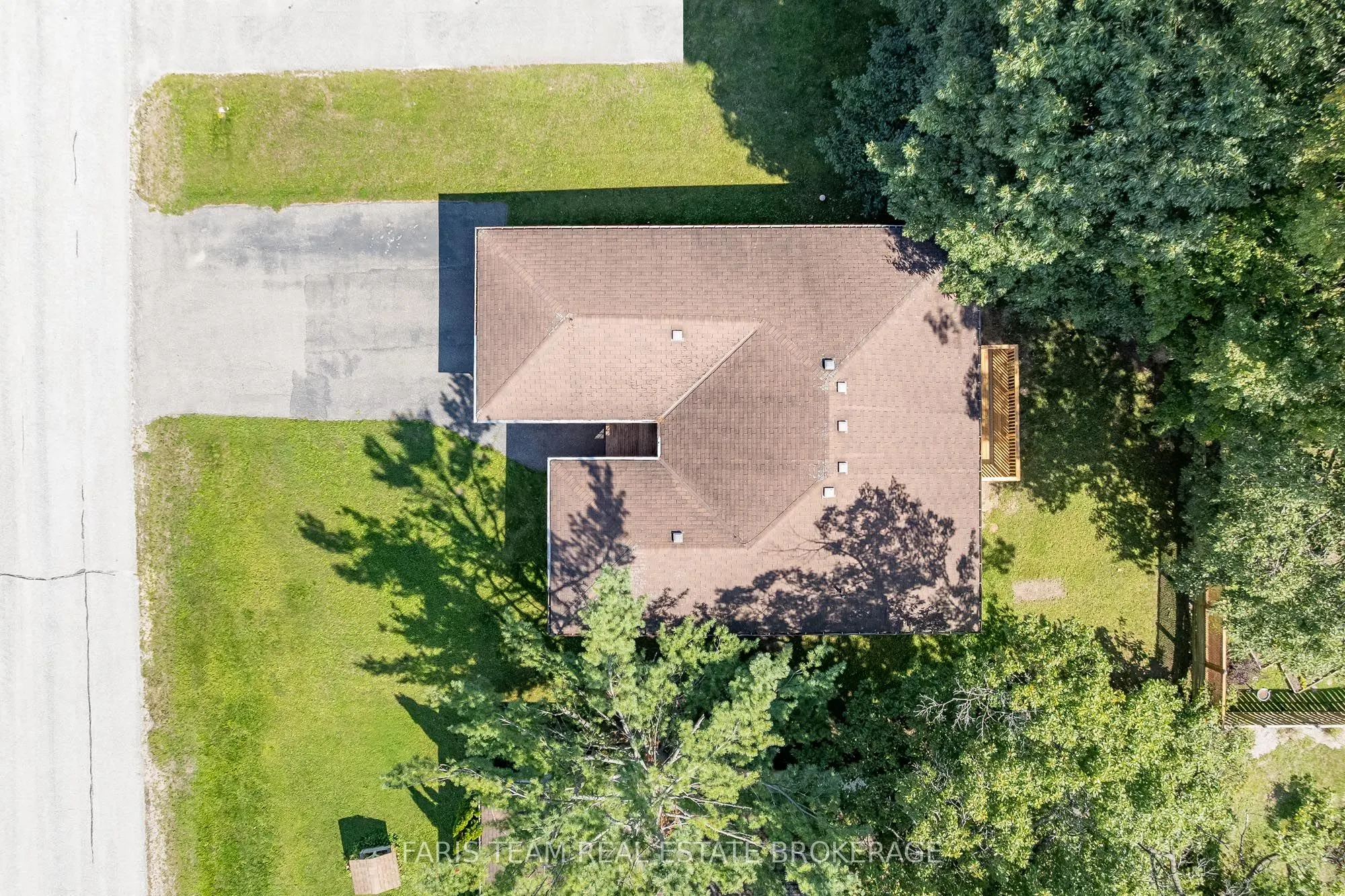 25 Bridle Road