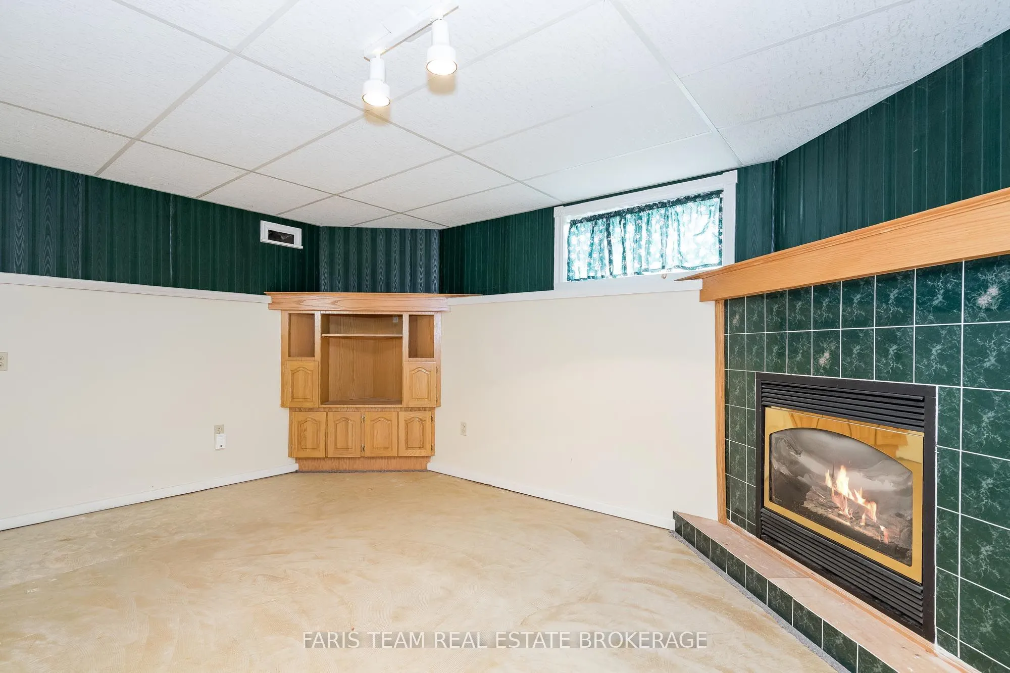 25 Bridle Road