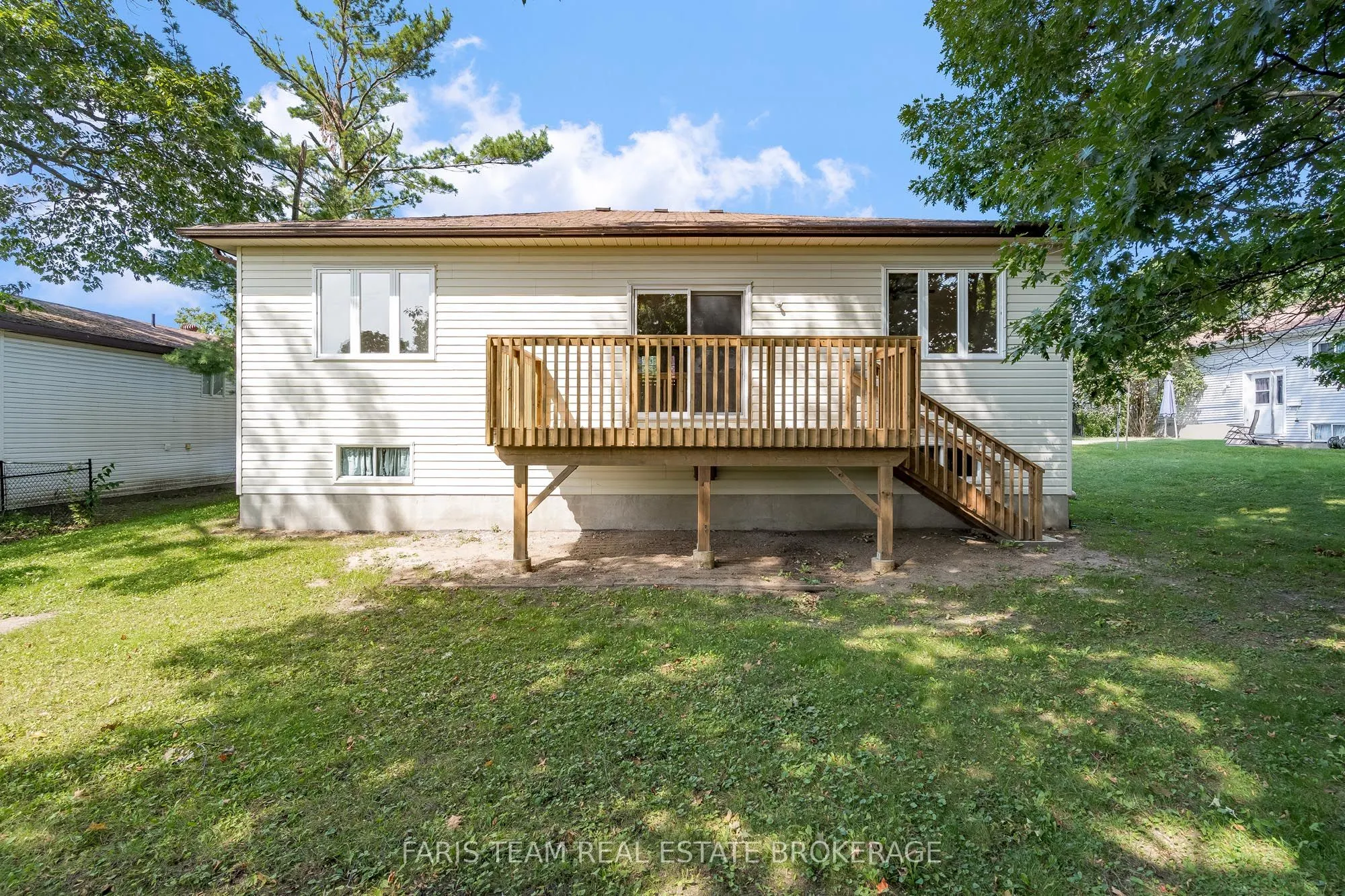 25 Bridle Road