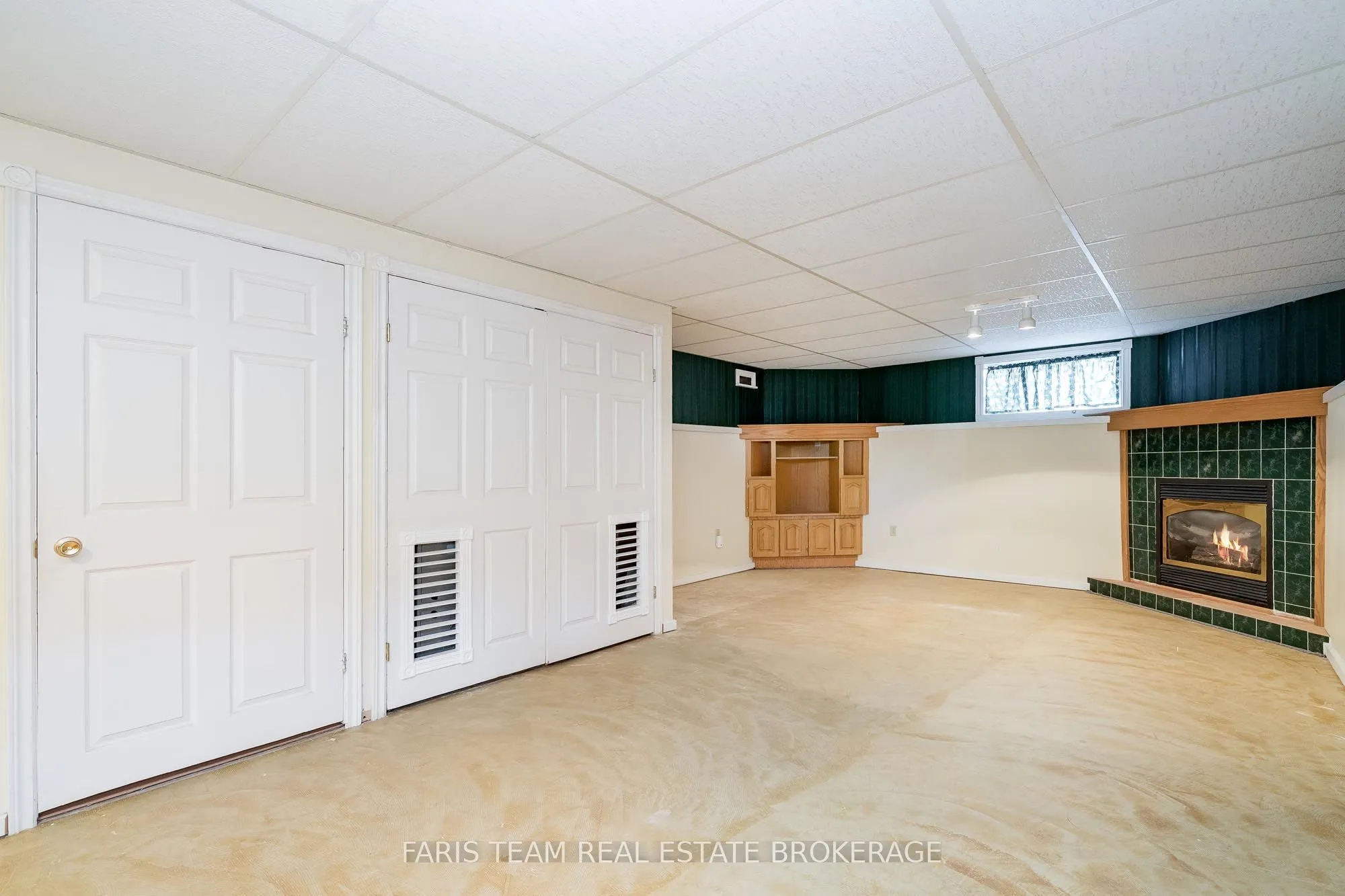 25 Bridle Road