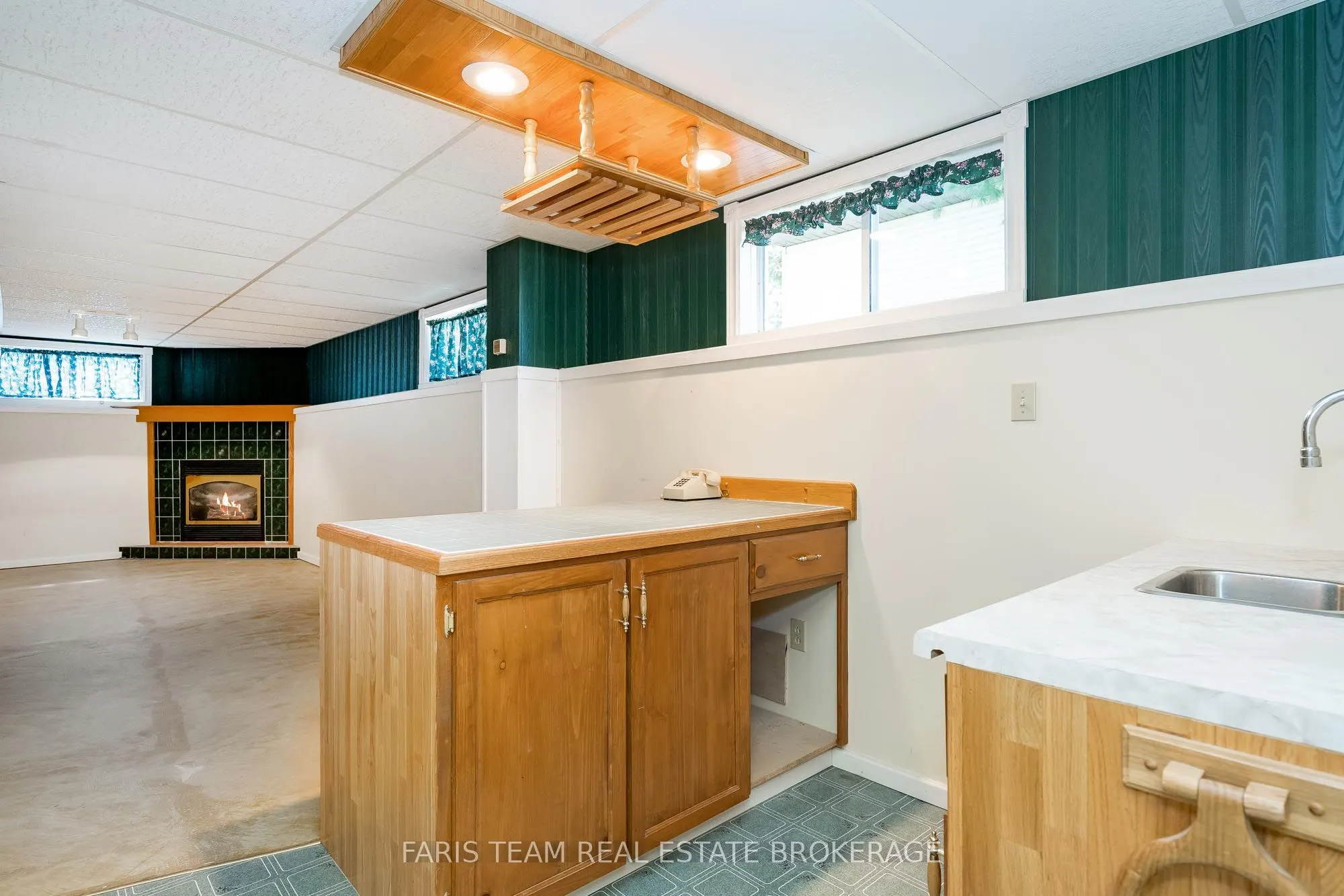 25 Bridle Road