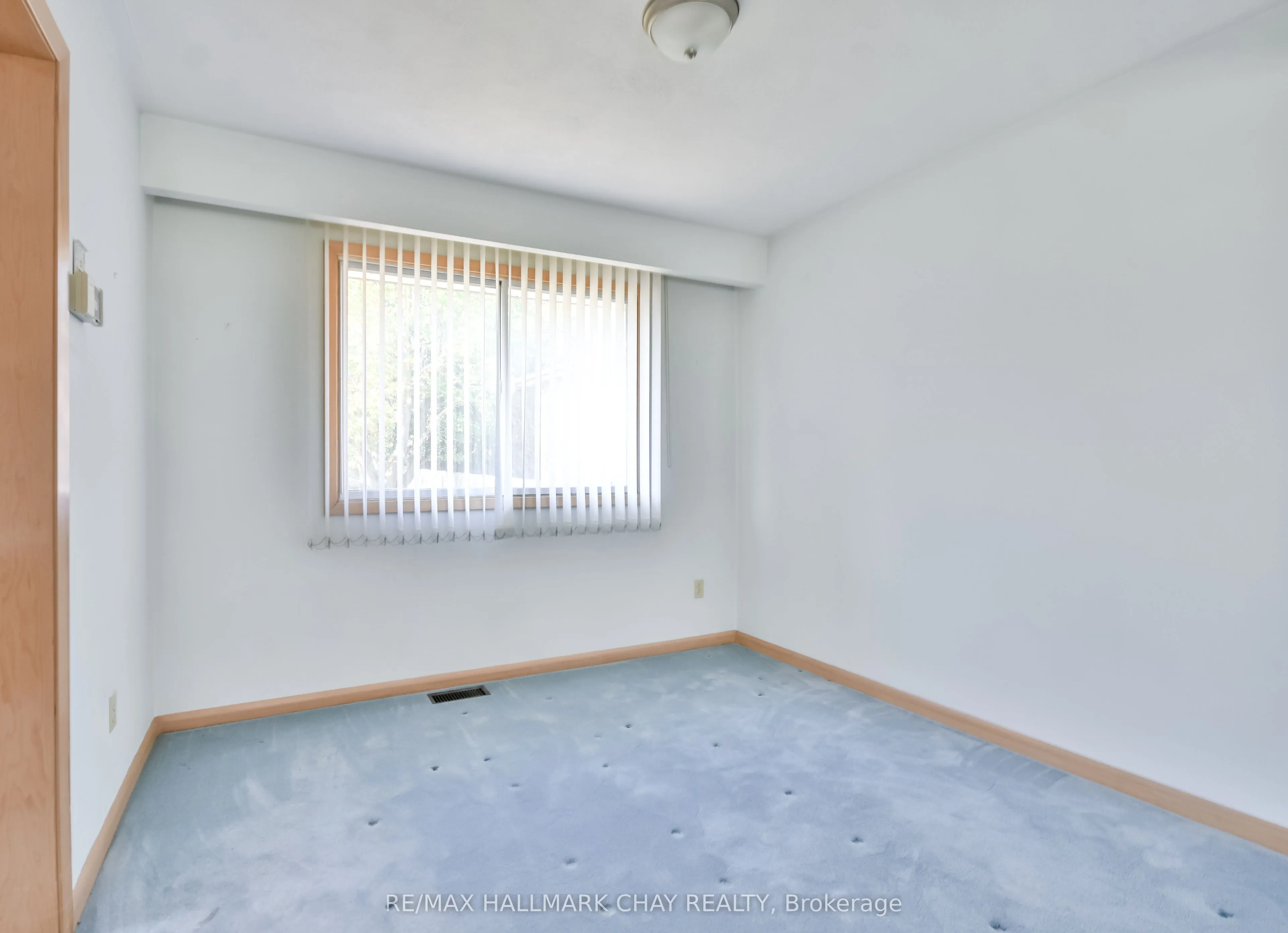 266 Grove Street E