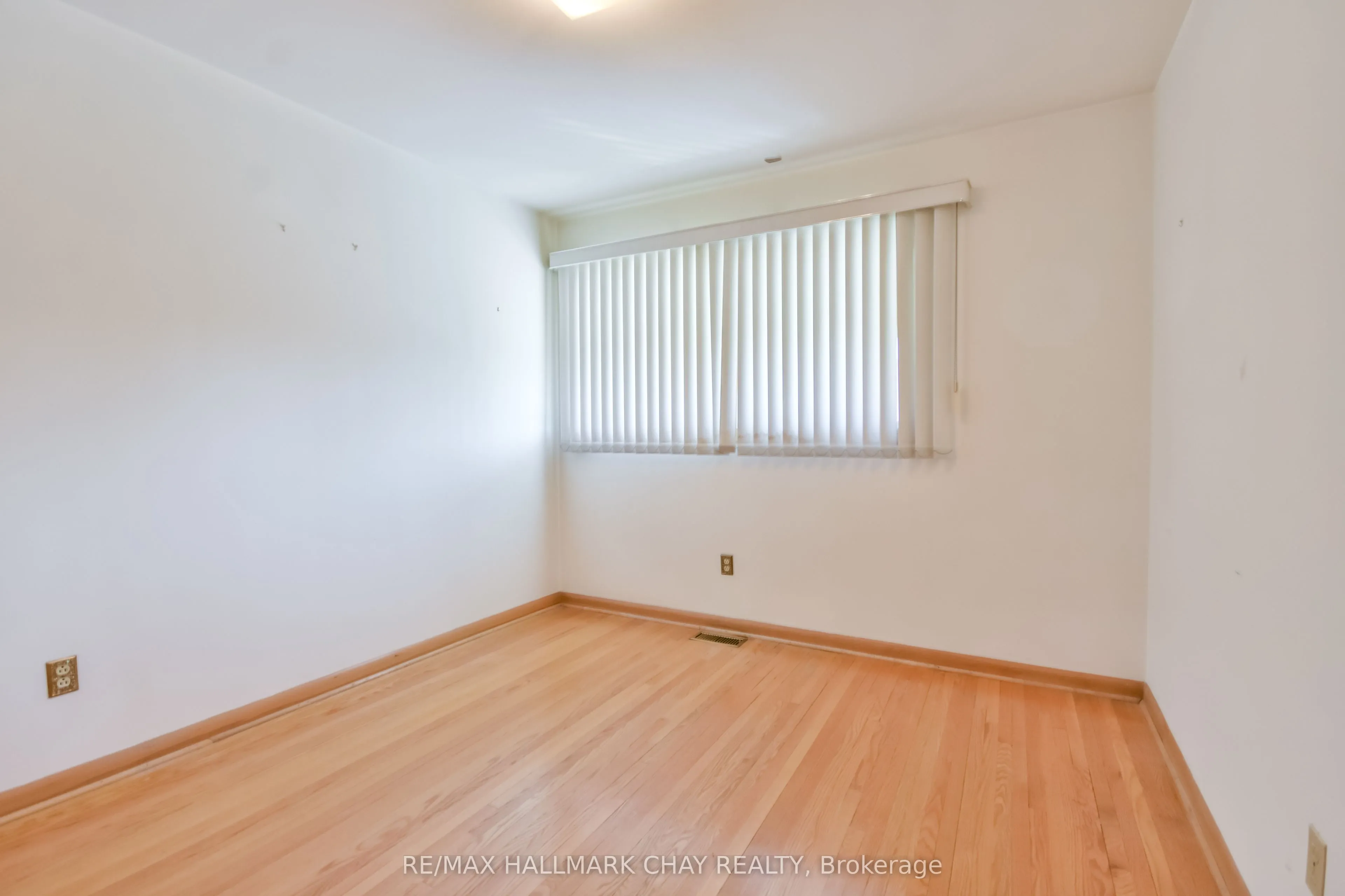 266 Grove Street E