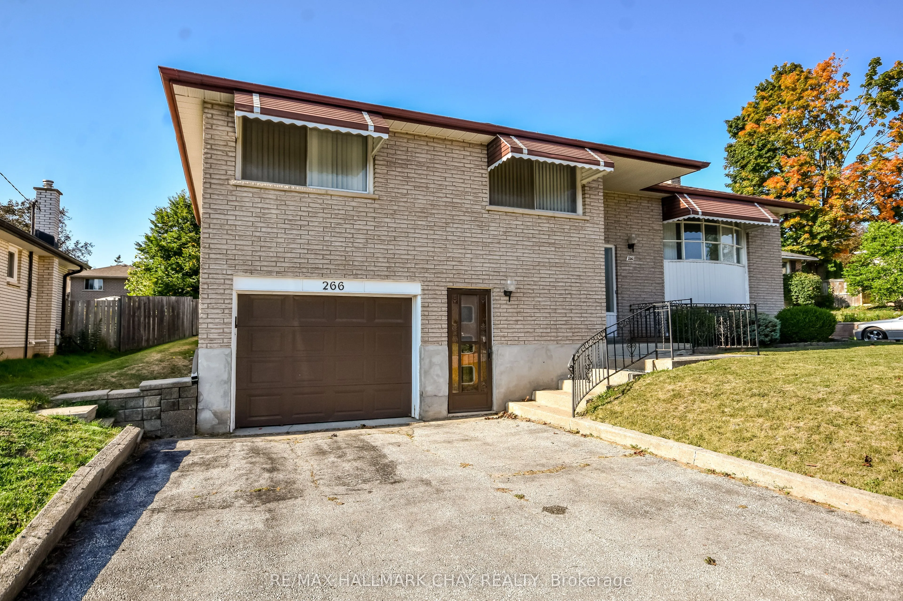 266 Grove Street E